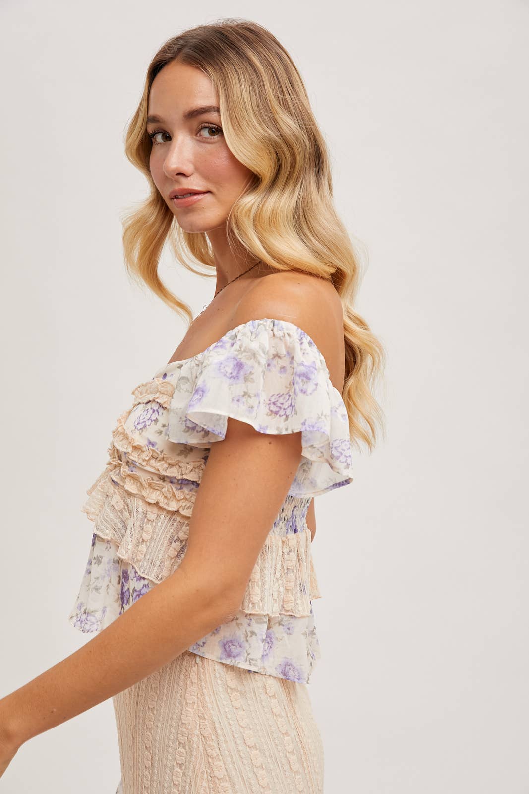 FLORAL PRINT RUFFLE LACE TRIMMED SWEETHEART NECK TOP