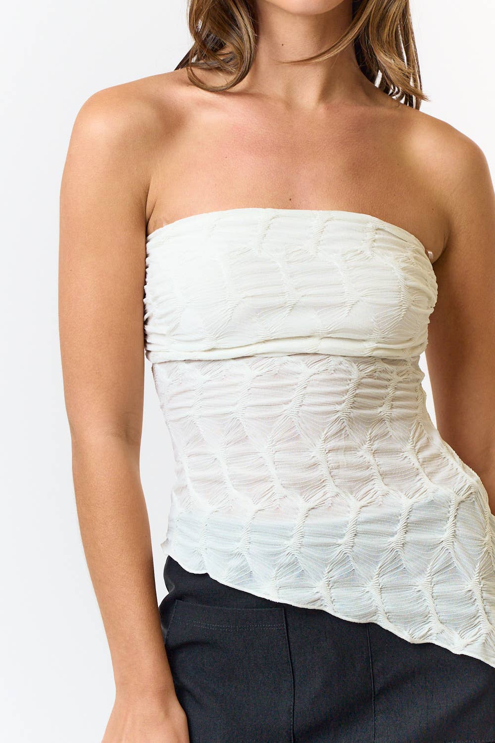 TEXTURED ASYMMETRICAL TUBE TOP