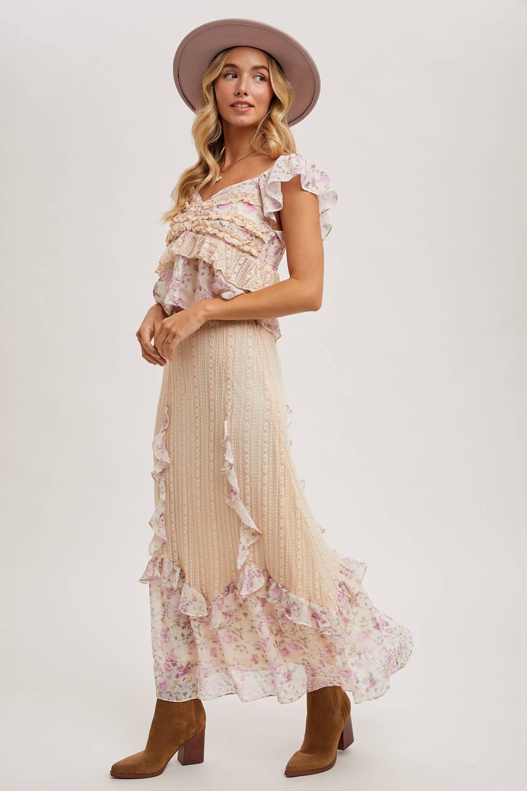 FLORAL PRINT RUFFLE LACE TRIMMED SWEETHEART NECK TOP
