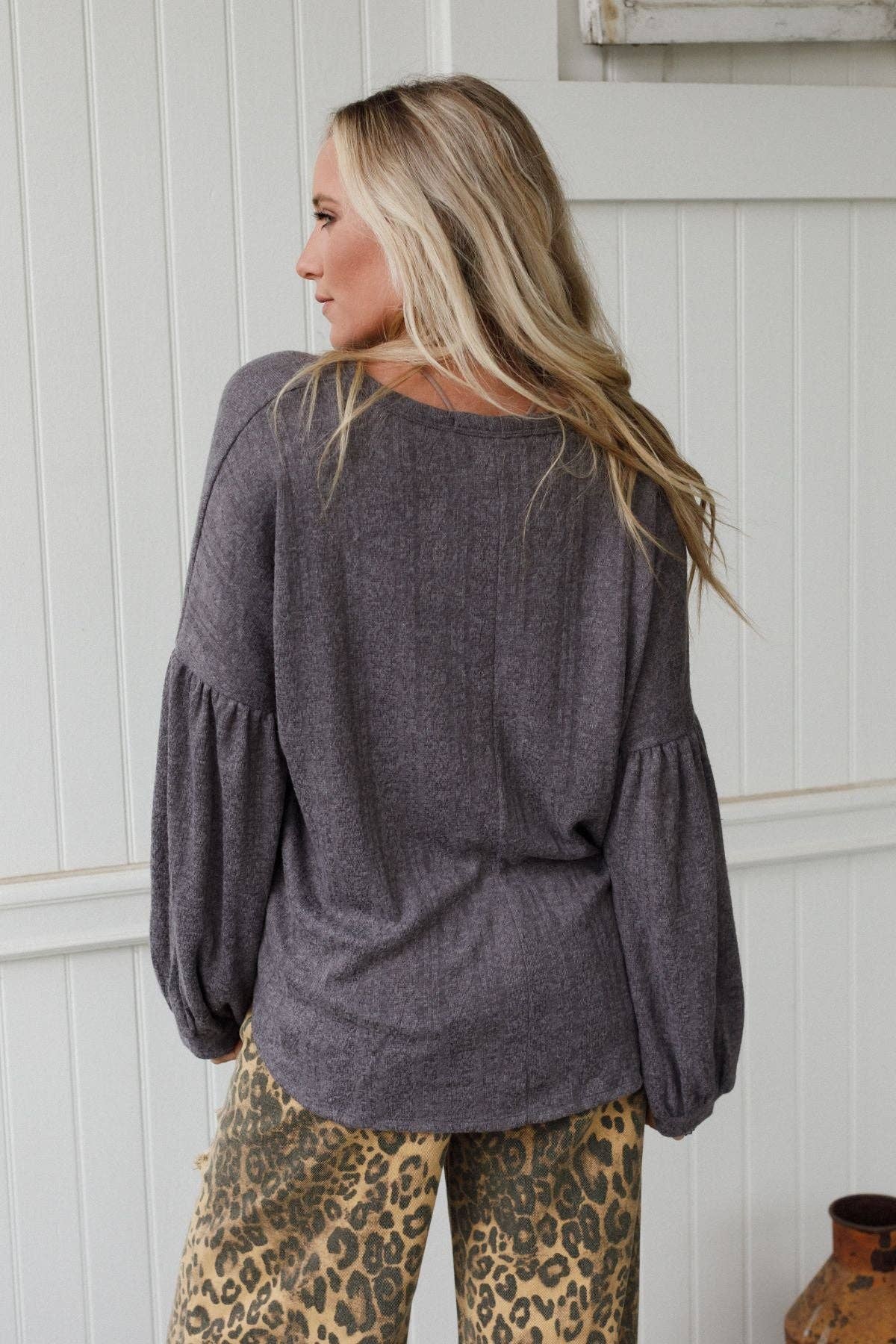 Three Bird Nest Sweet Heart Balloon Sleeve Knit Sweater - Black
