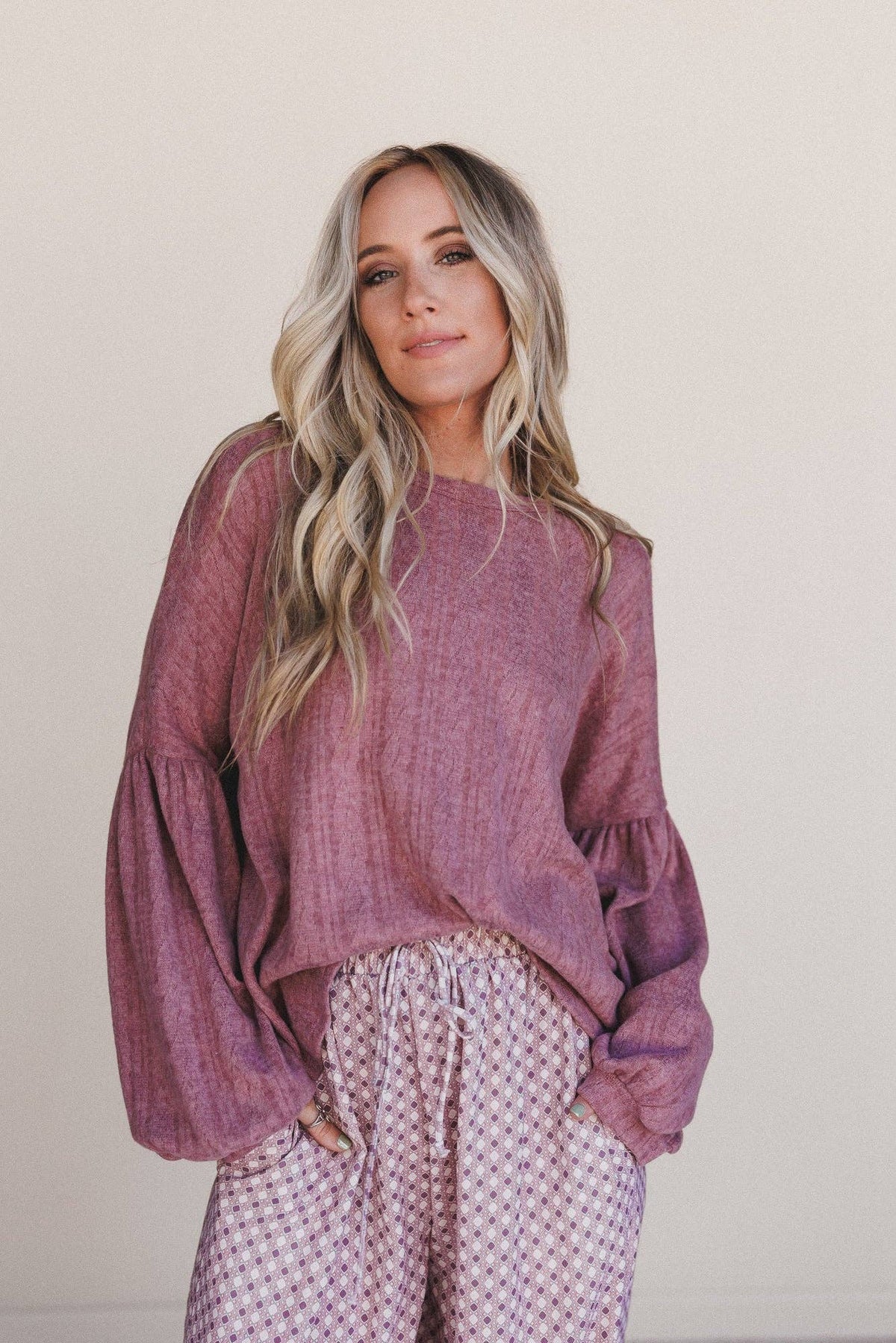 Three Bird Nest Sweet Heart Balloon Sleeve Knit Sweater - Mulberry