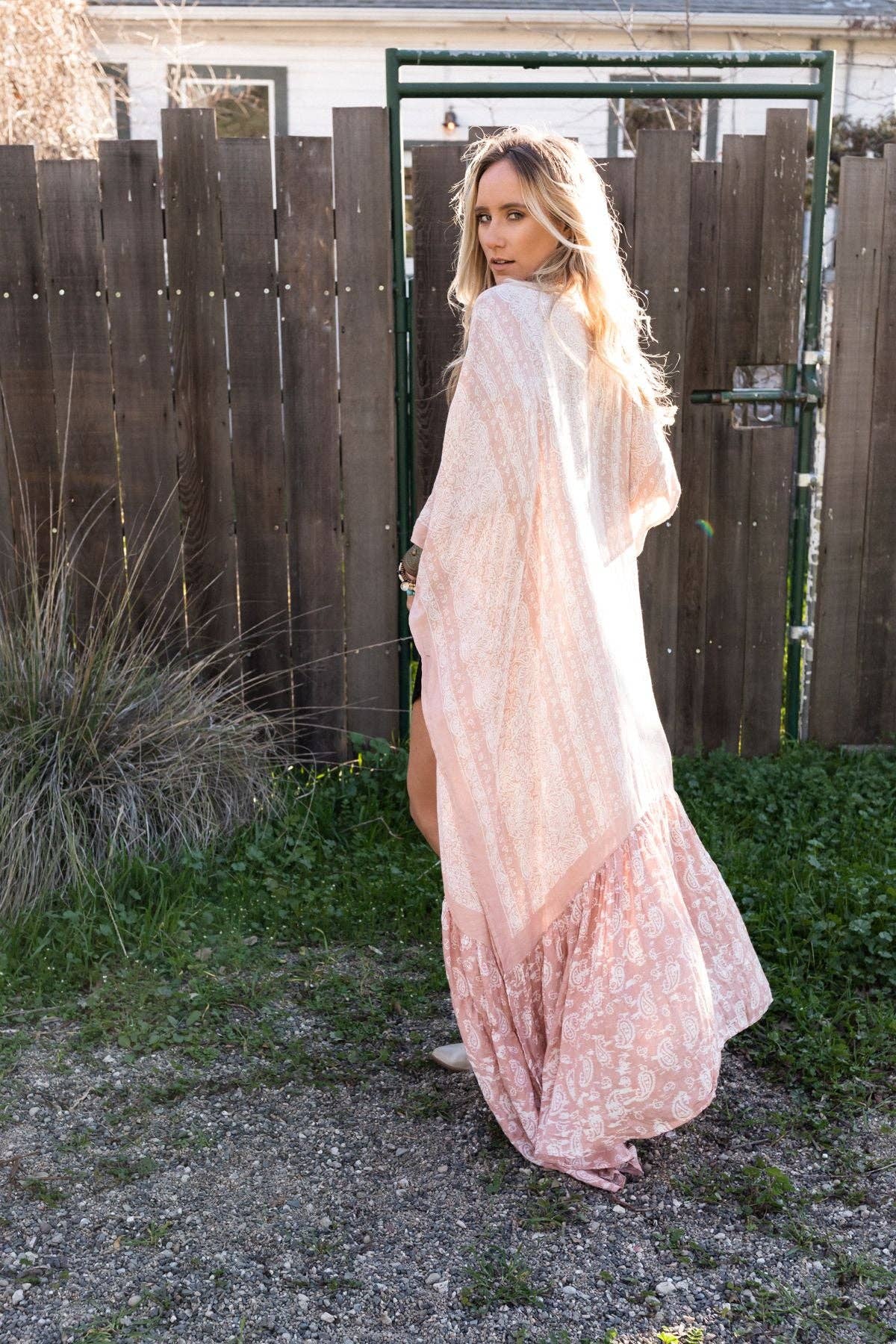 Three Bird Nest Paisley Tapestry Free Flow Kimono - Blush