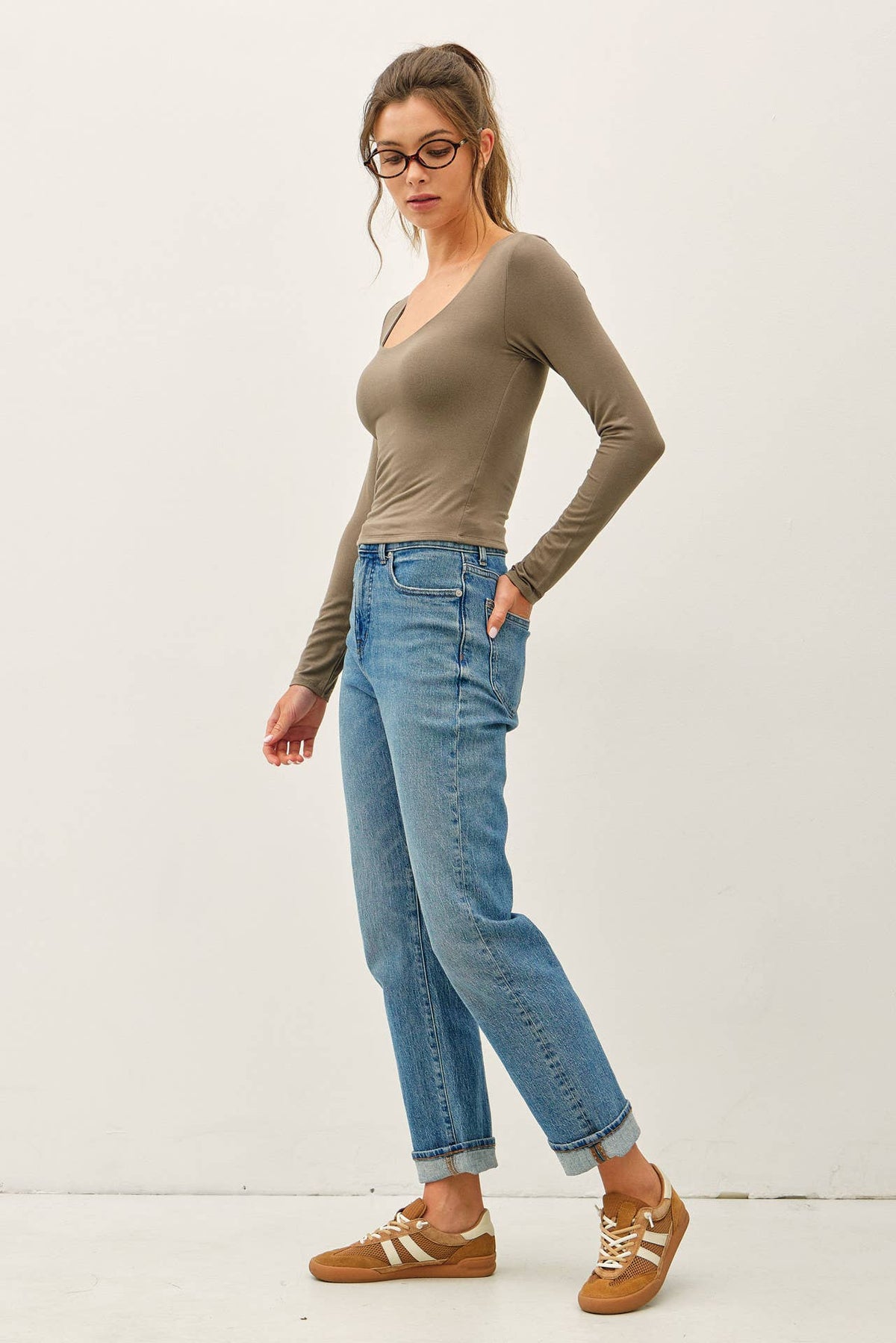 BASIC THREADS LONG SLEEVE TOP