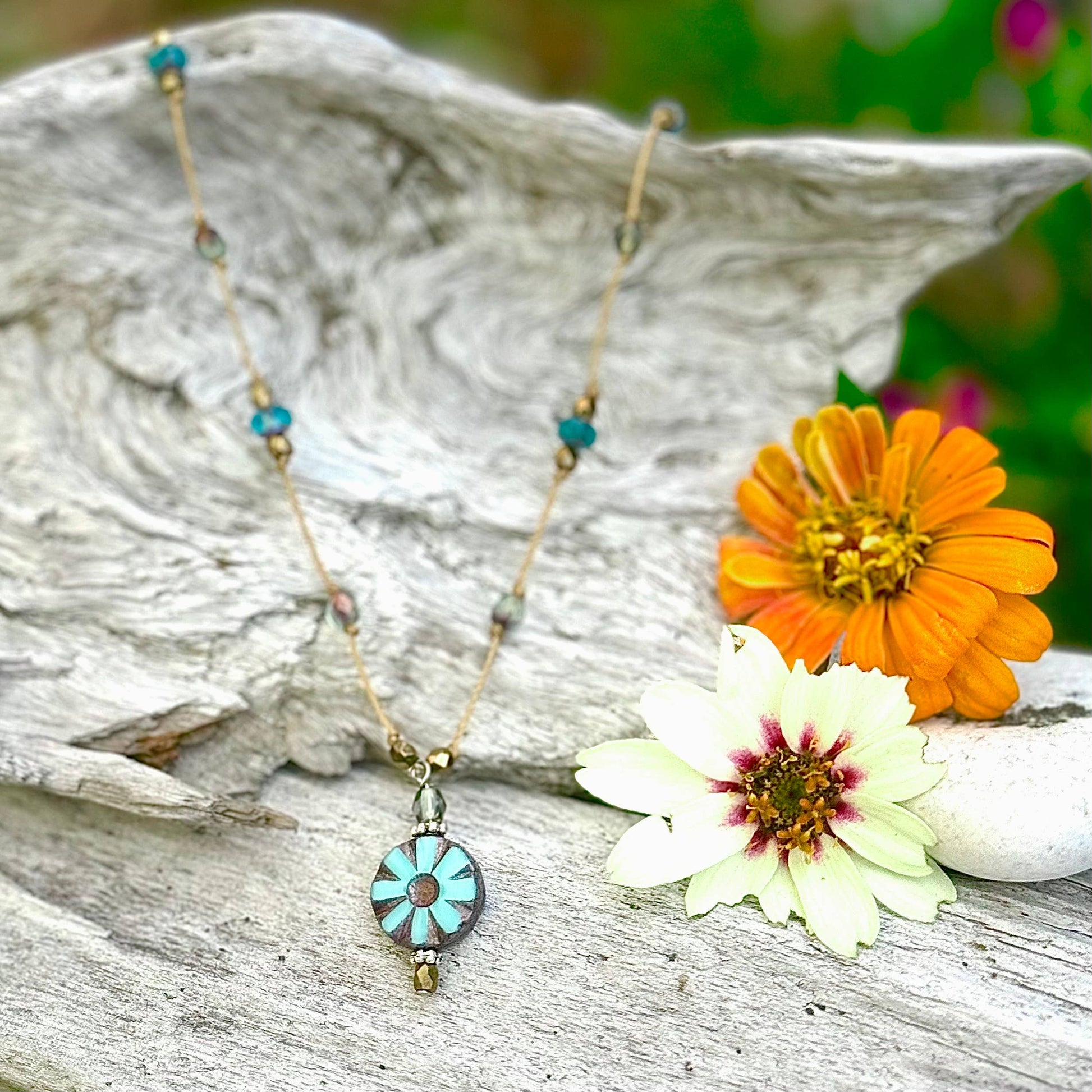 Jo Bird Jewelry Flower Pendant Necklace