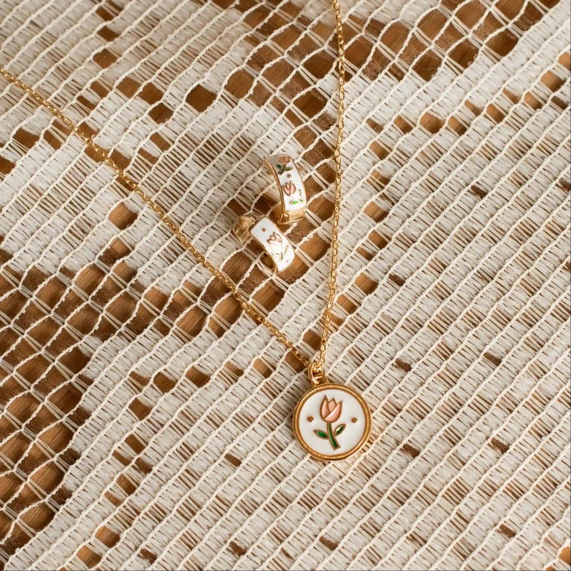 Mauve Jewelry Co. Eloise Tea Cup Necklace