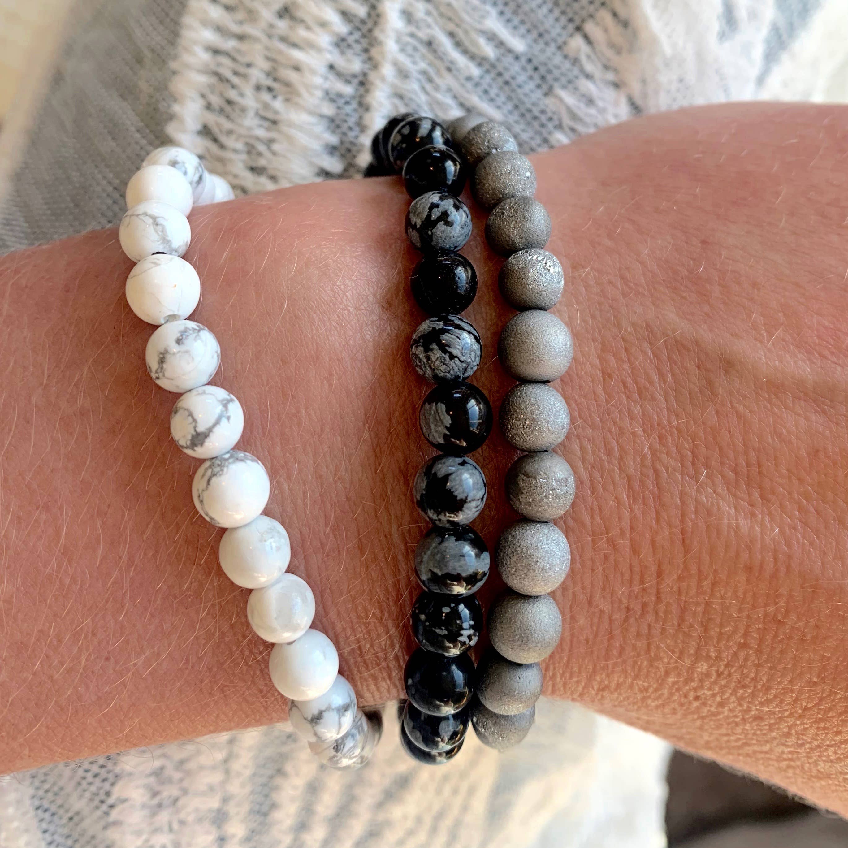 Jo Bird Jewelry Gemstone Elastic Bracelet - 6mm Black & White