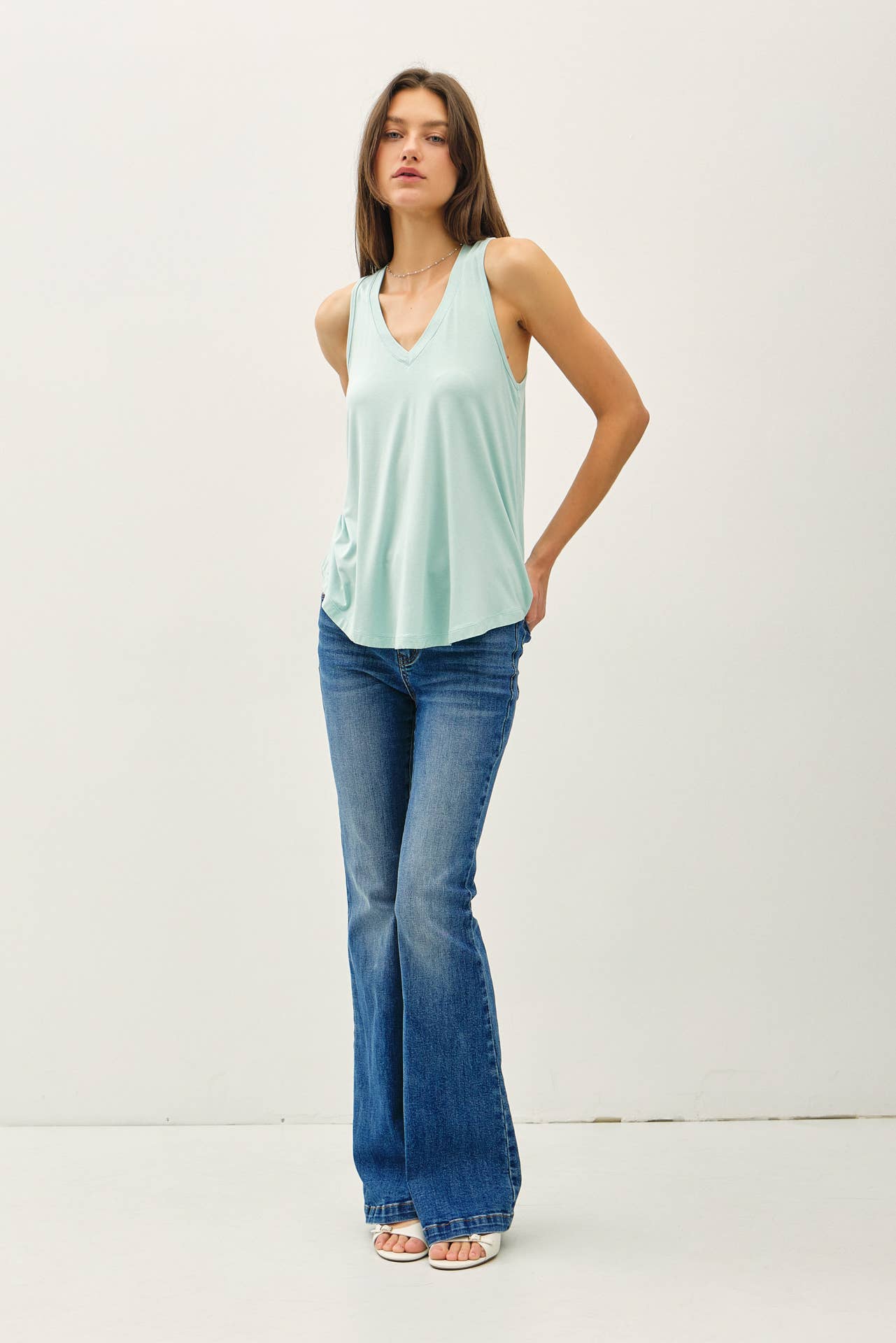 Be Cool Basic Threads Flowy V-NECK TANK