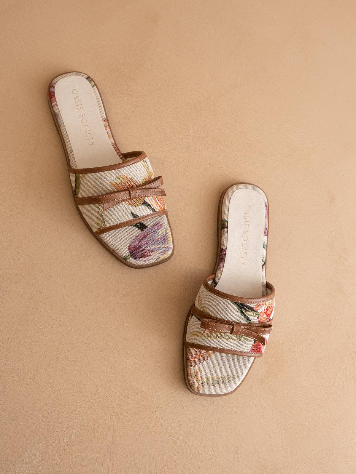 OASIS SOCIETY The Andrea Sandals