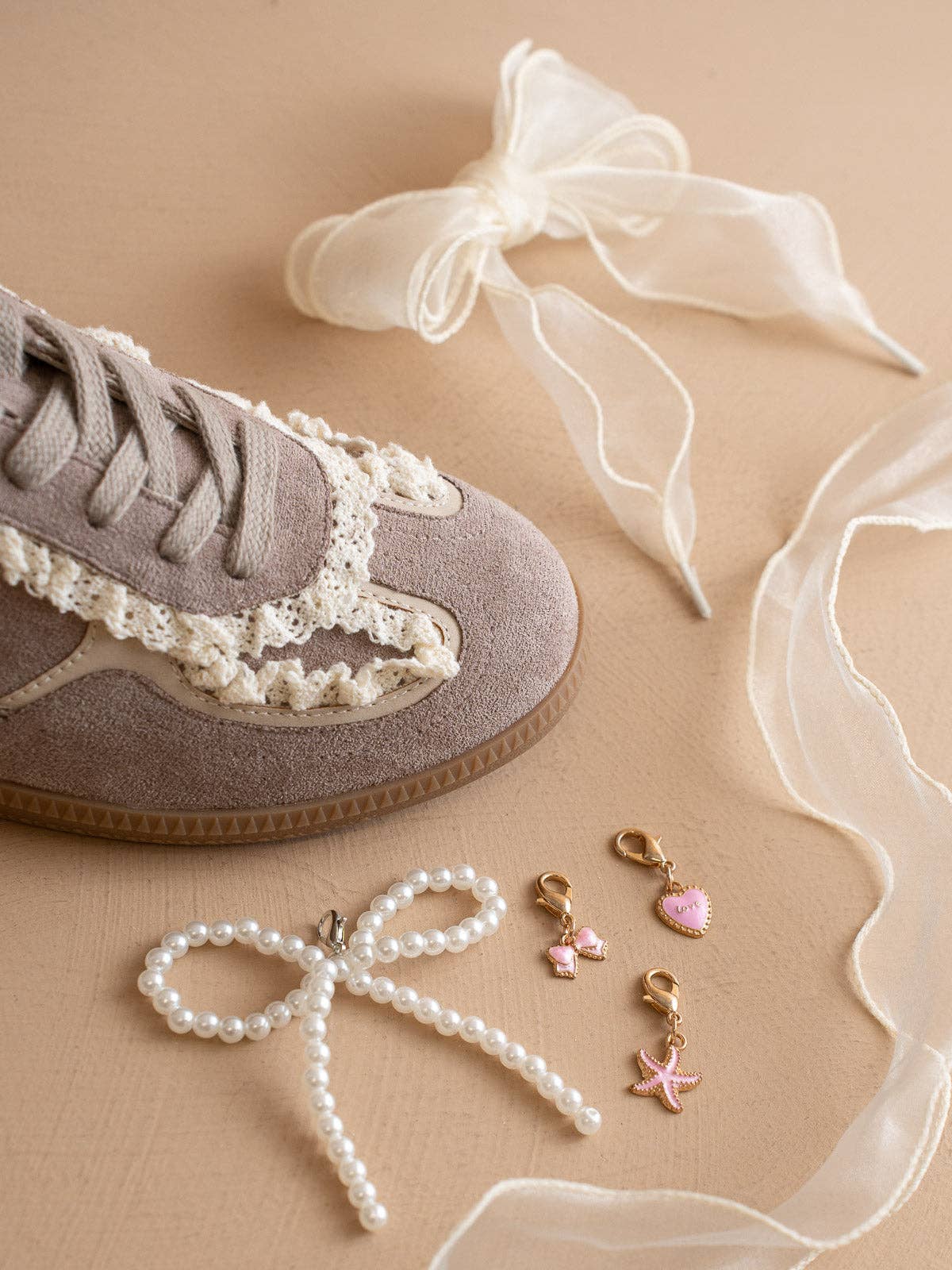 OASIS SOCIETY The April | Dark Grey Lace-Trimmed Retro Fall Sneaker