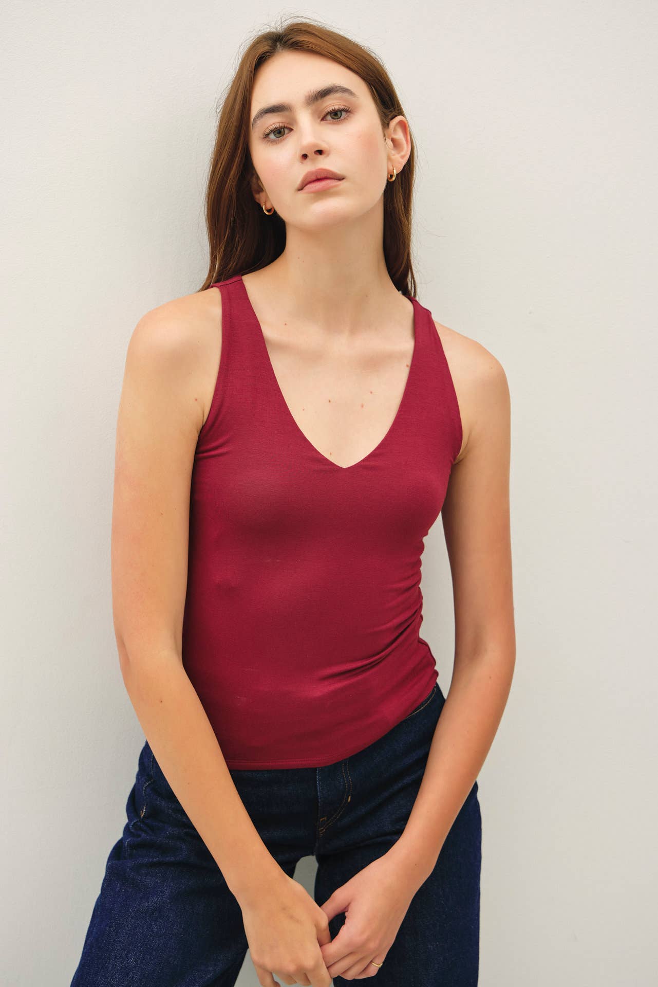 Be Cool BASIC THREADS FULL LENGTH V-NECK TANK