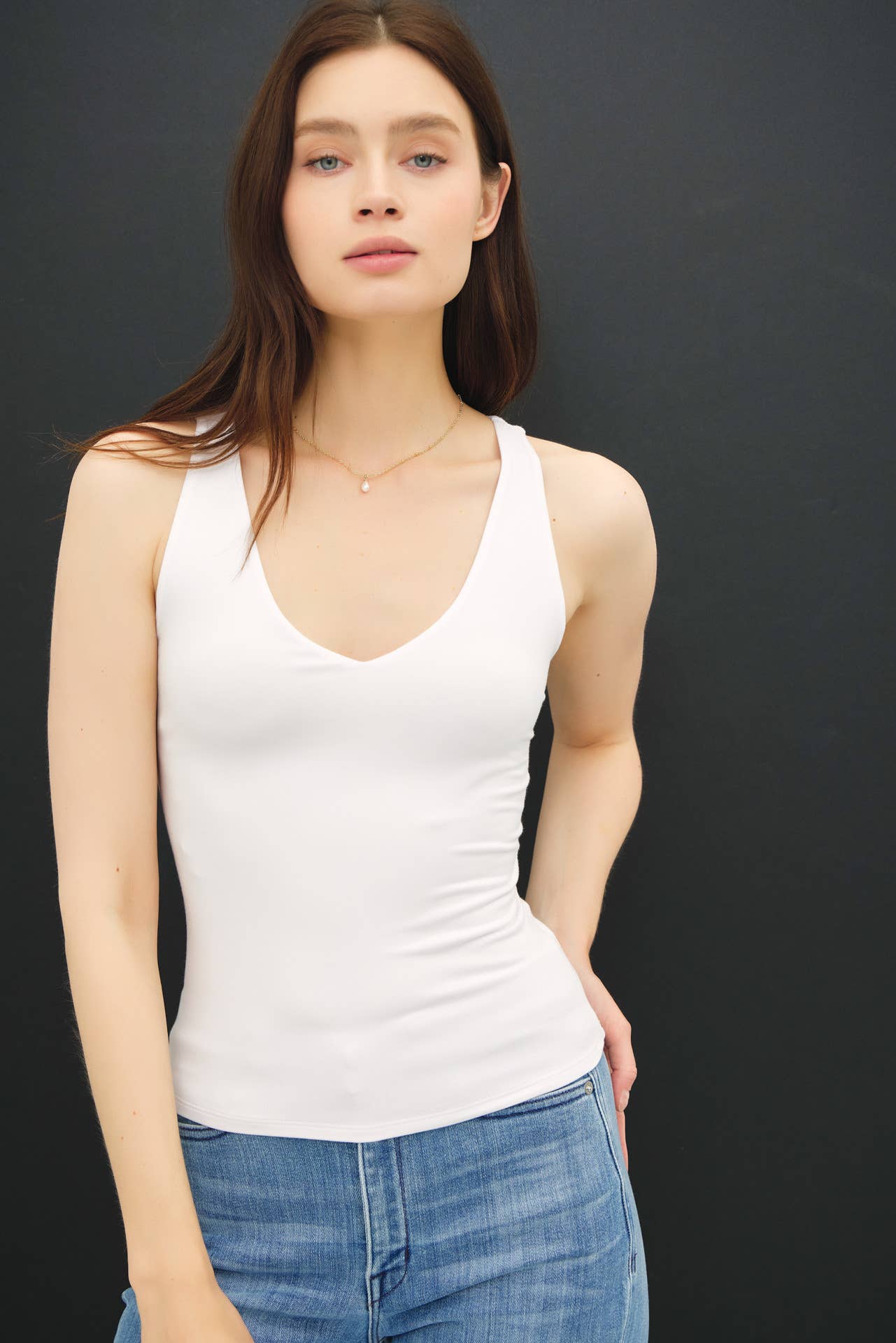Be Cool BASIC THREADS FULL LENGTH V-NECK TANK