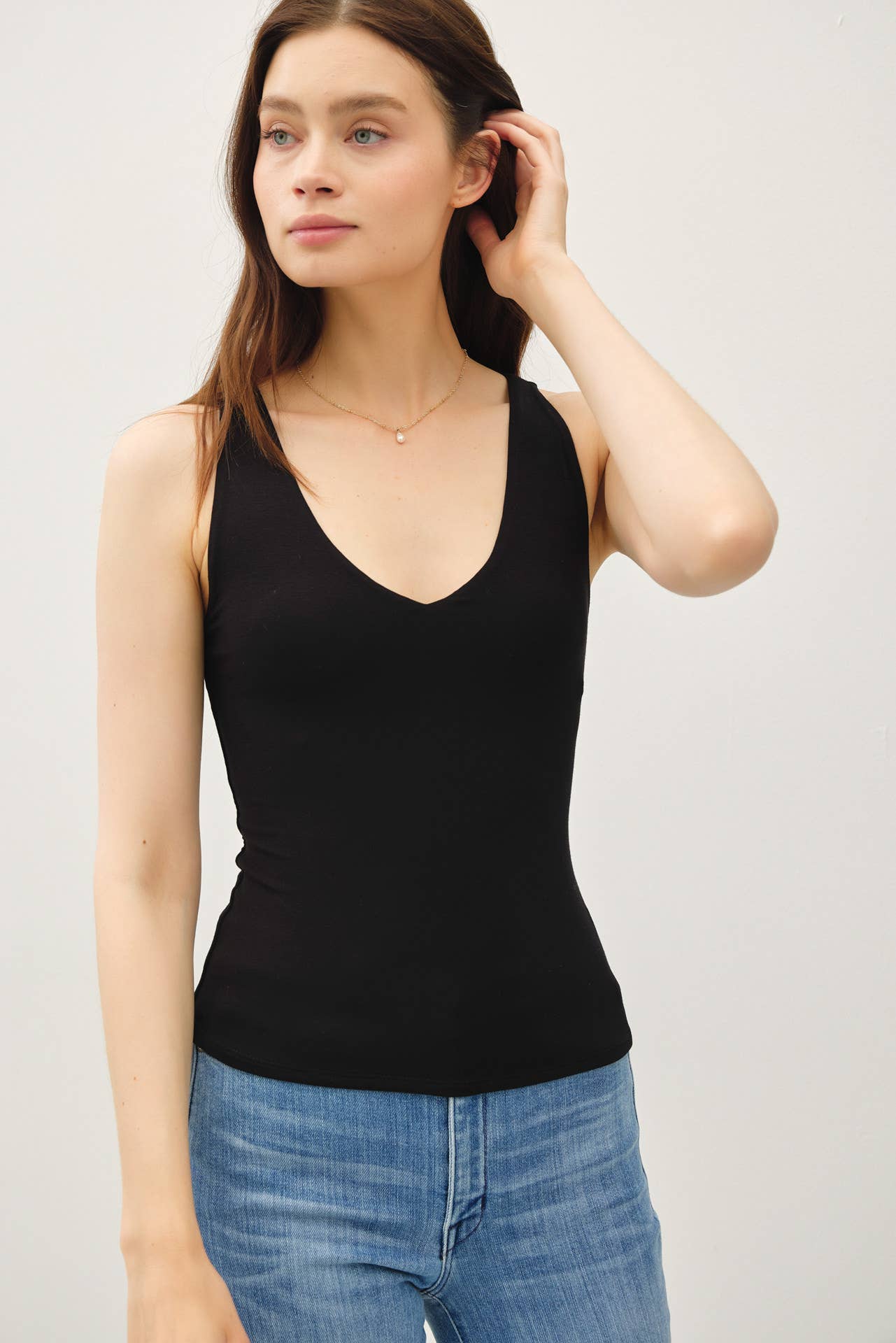 Be Cool BASIC THREADS FULL LENGTH V-NECK TANK