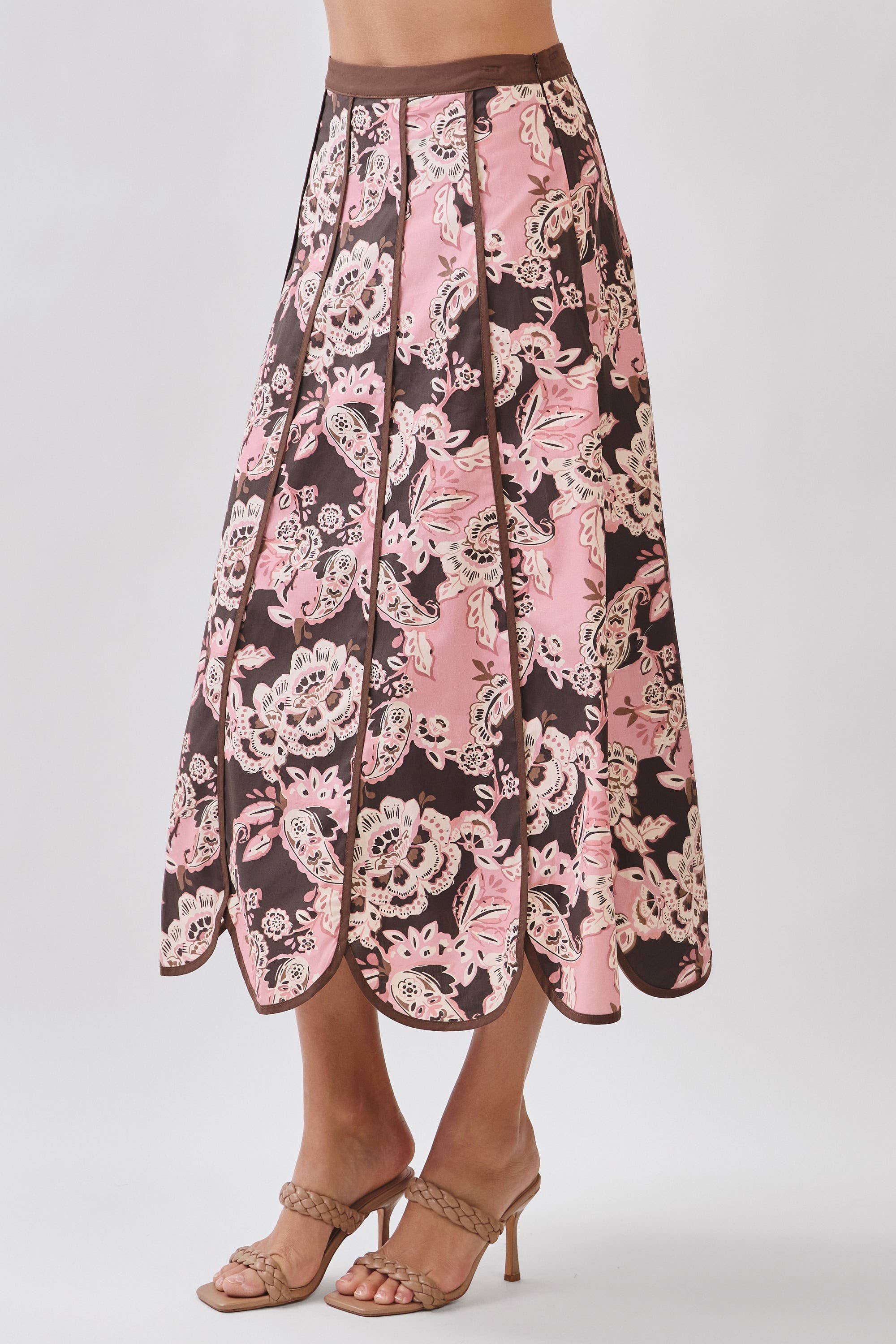 TCEC CS4094-Floral Print Saclloped Hem Paneled Midi Skirt