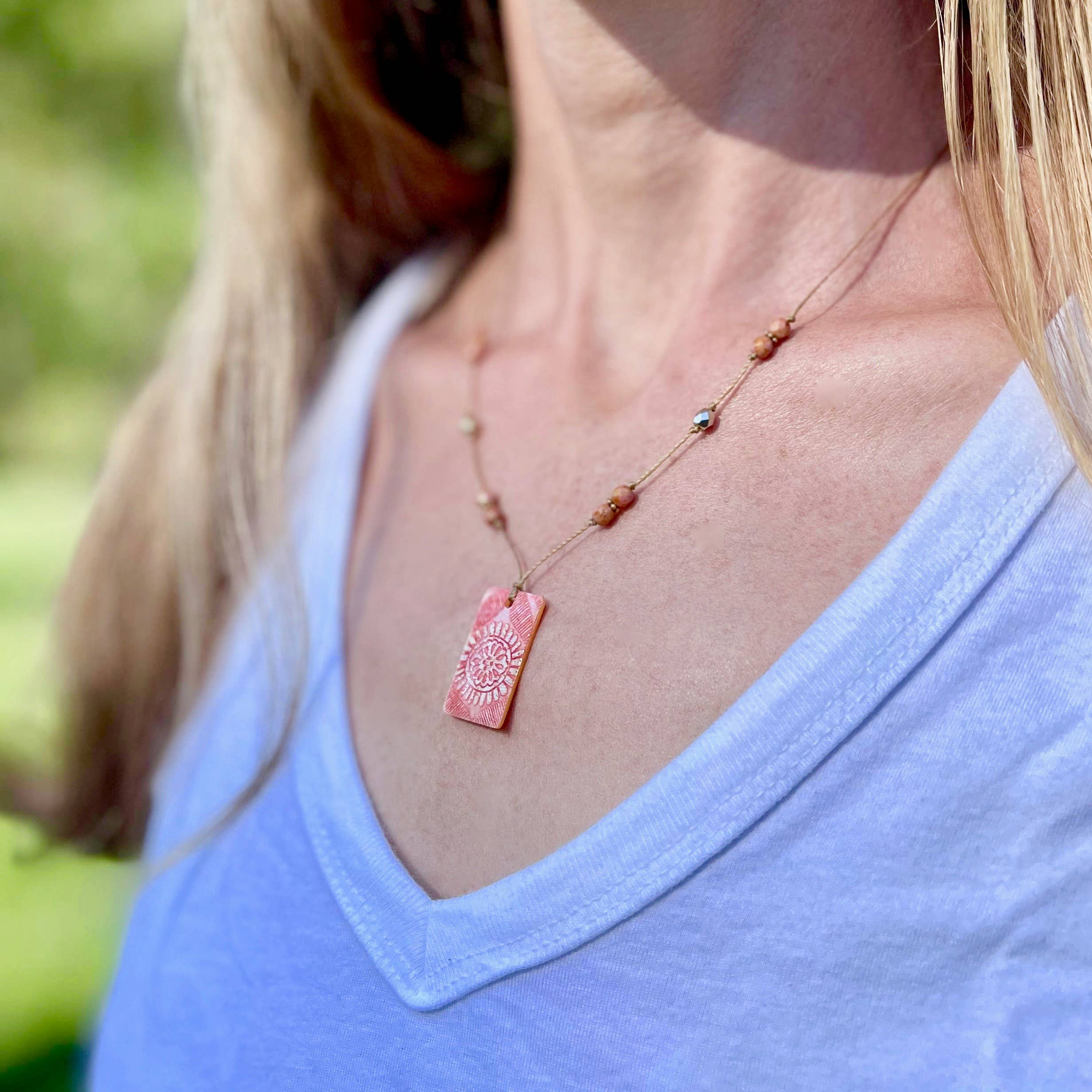 Jo Bird Jewelry Mother of Pearl Shell Necklace - Tropical Colors