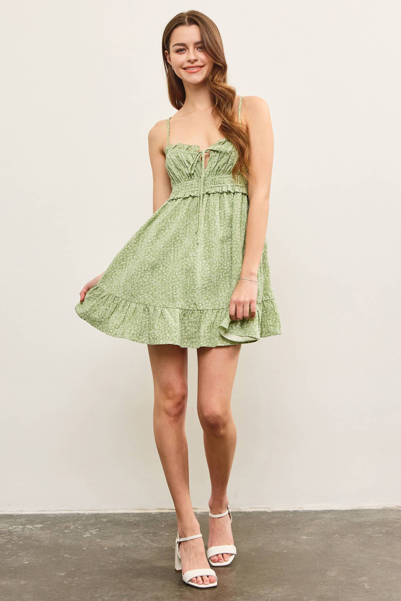 DAMAGED: GATHERED FRONT RUFFLE HEM FLOWY CAMI DRESS L / SAGE DAMAGED: GATHERED FRONT RUFFLE HEM FLOWY CAMI DRESS L / SAGE
