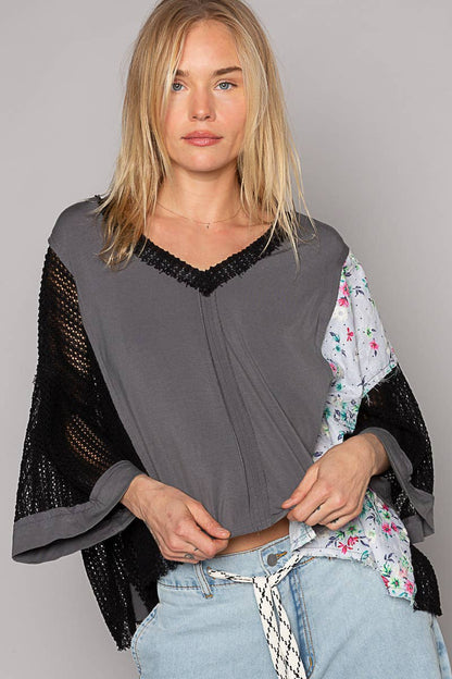 Pol Clothing QUARTER SLEEVE FLORAL PRINT CROCHET KNIT TOP