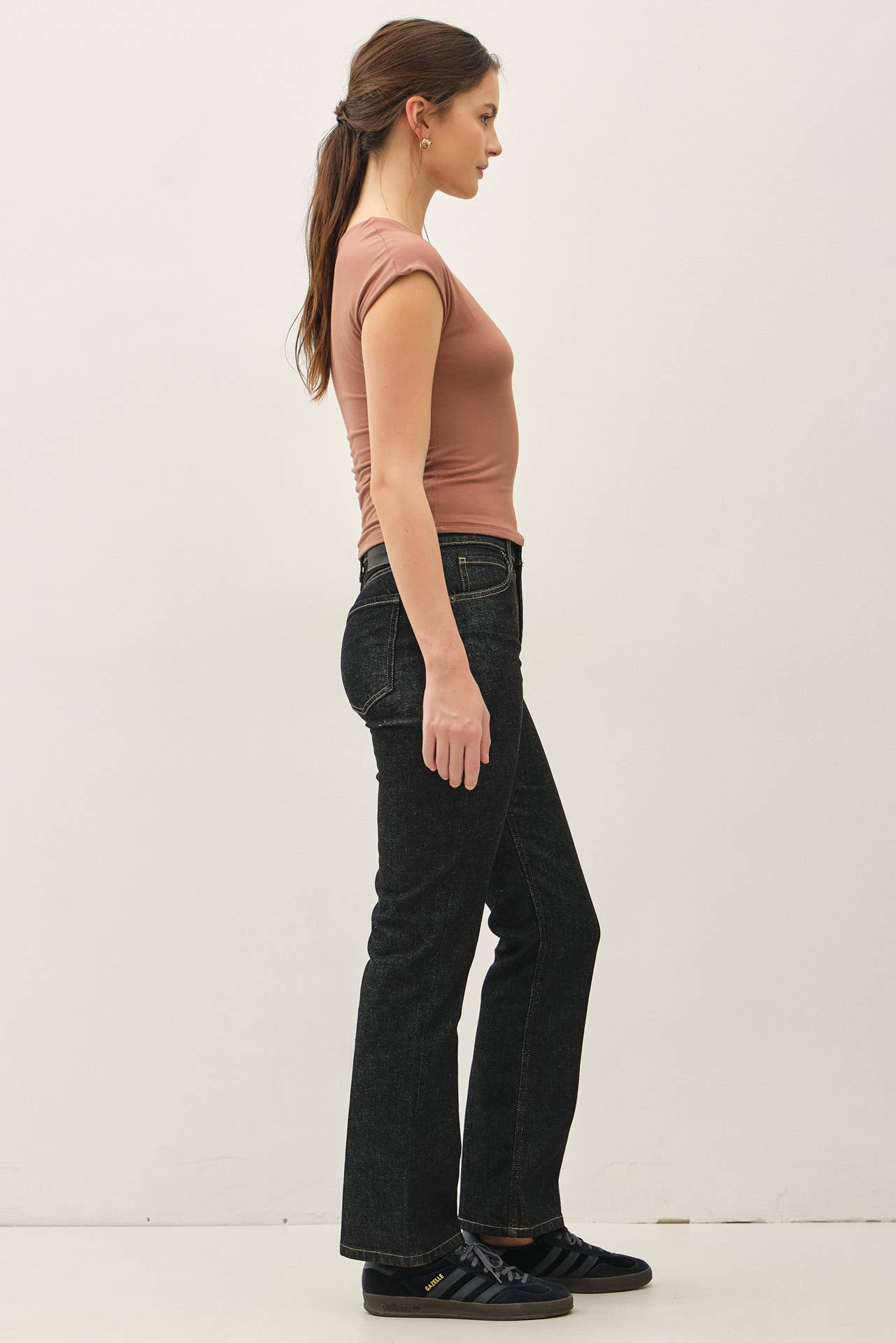 Be Cool BASIC THREADS CAP SLEEVE CREWNECK TOP