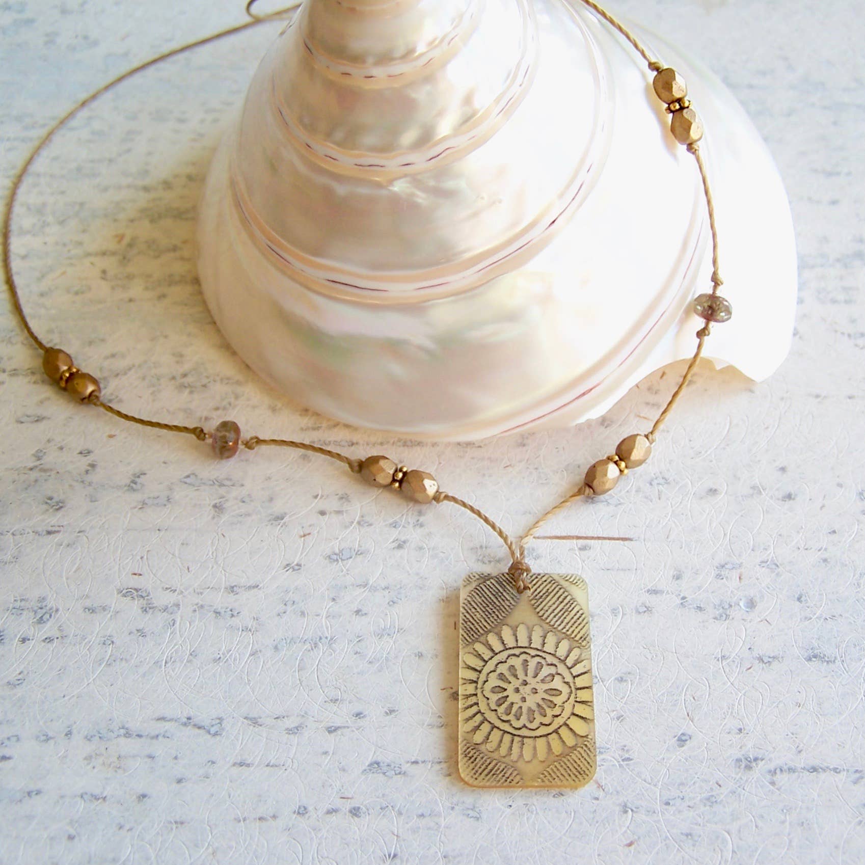 Jo Bird Jewelry Mother of Pearl Shell Necklace - Neutral Colors Sand