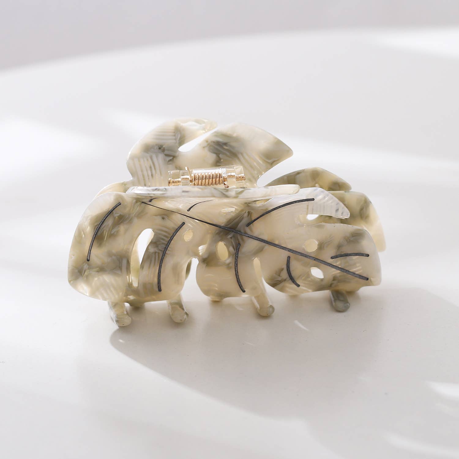 Adorro Monstera Leaf Claw Clip