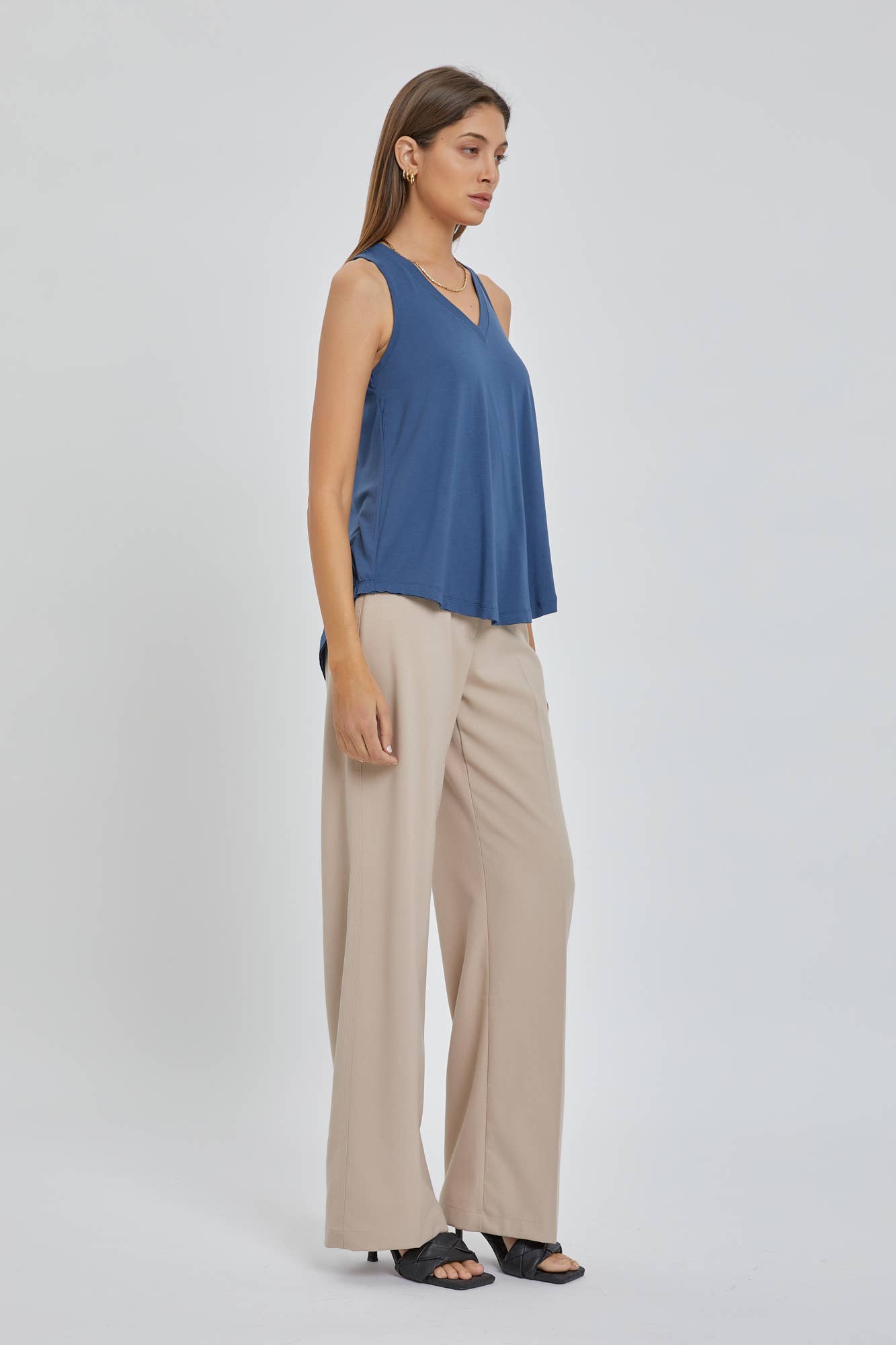 Be Cool Basic Threads Flowy V-NECK TANK