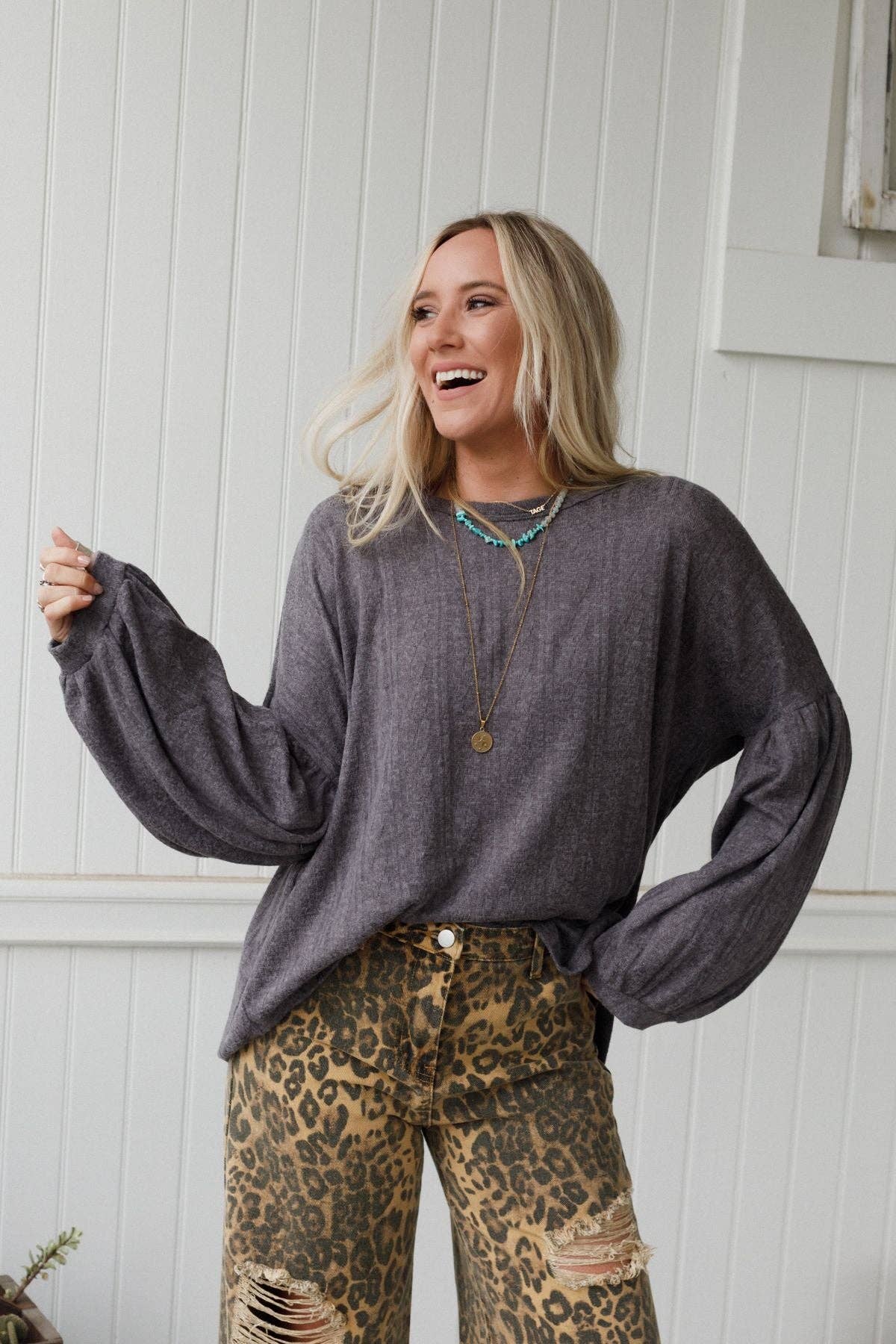 Three Bird Nest Sweet Heart Balloon Sleeve Knit Sweater - Black