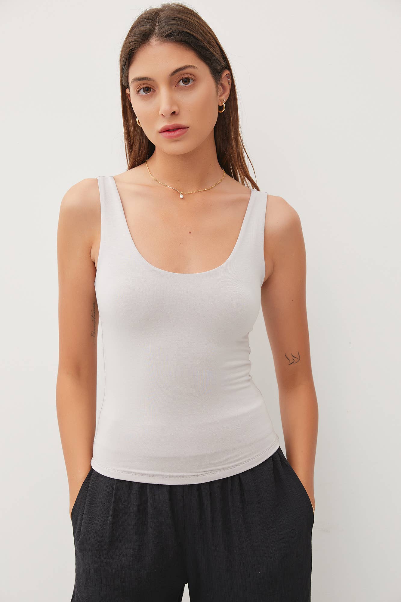 Be Cool BASIC THREADS SCOOP NECK TANK