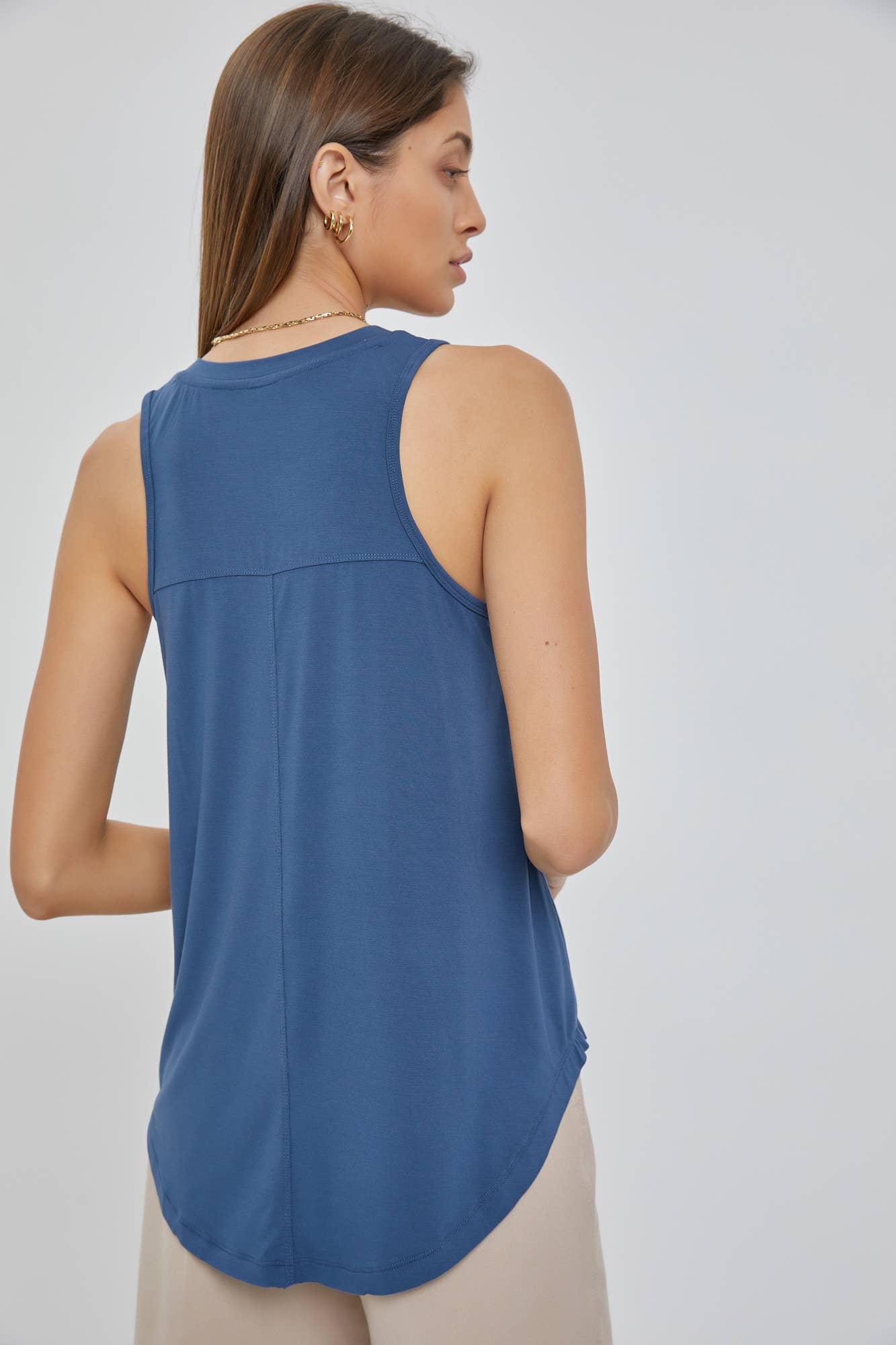 Be Cool Basic Threads Flowy V-NECK TANK