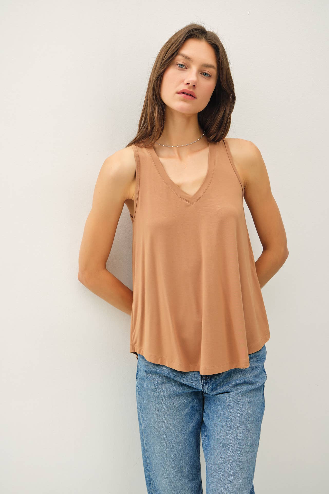Be Cool Basic Threads Flowy V-NECK TANK