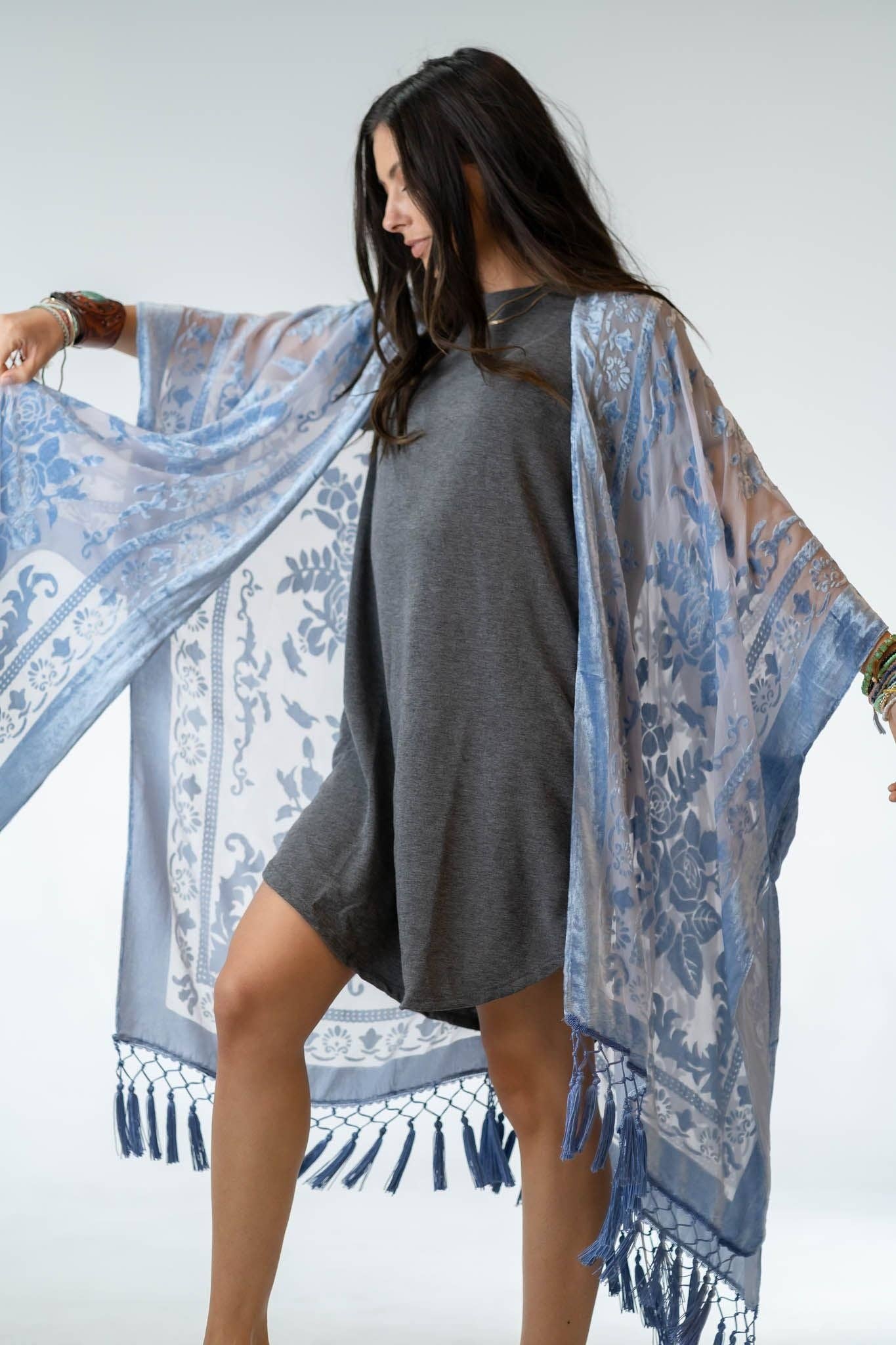 Three Bird Nest Crushin' On You Velvet Kimono - Blue