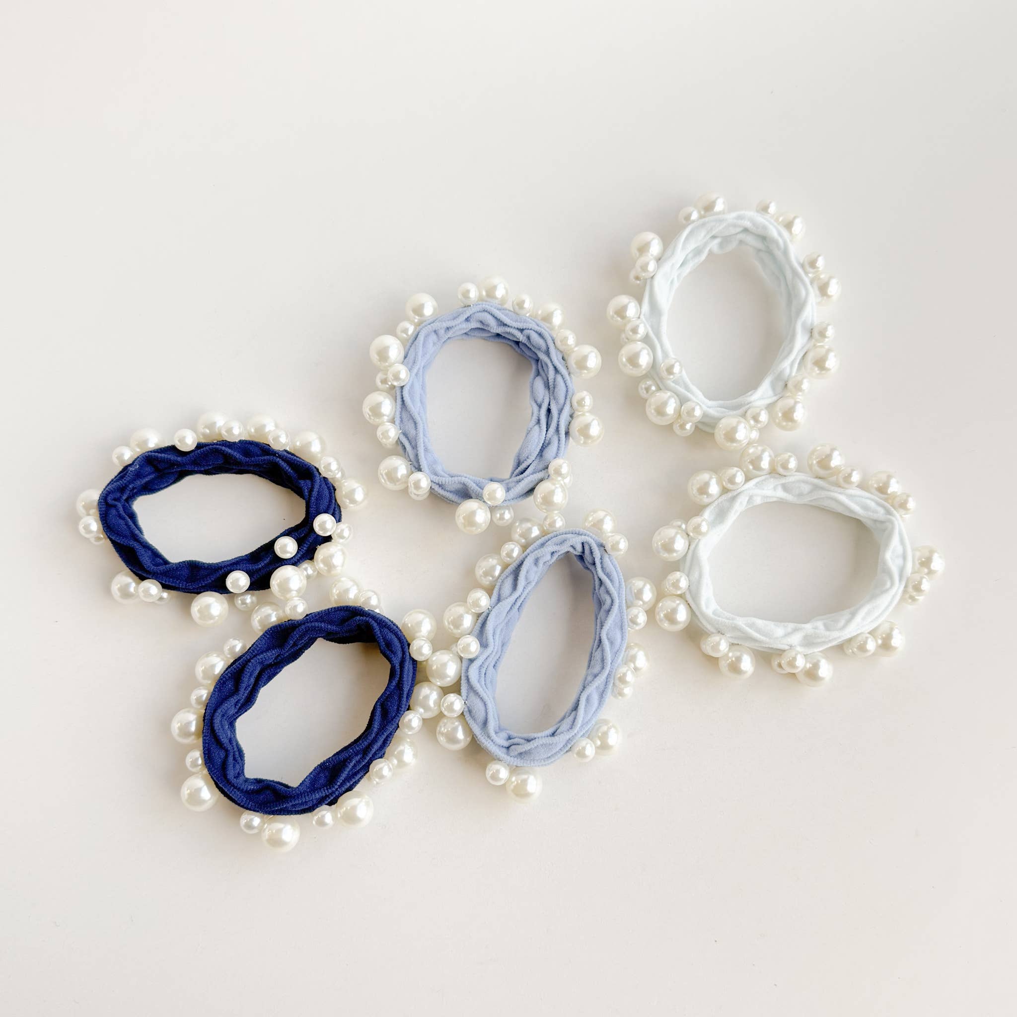 Adorro Coastal Textured Seamless Pearl Hair Ties (Set of 6)