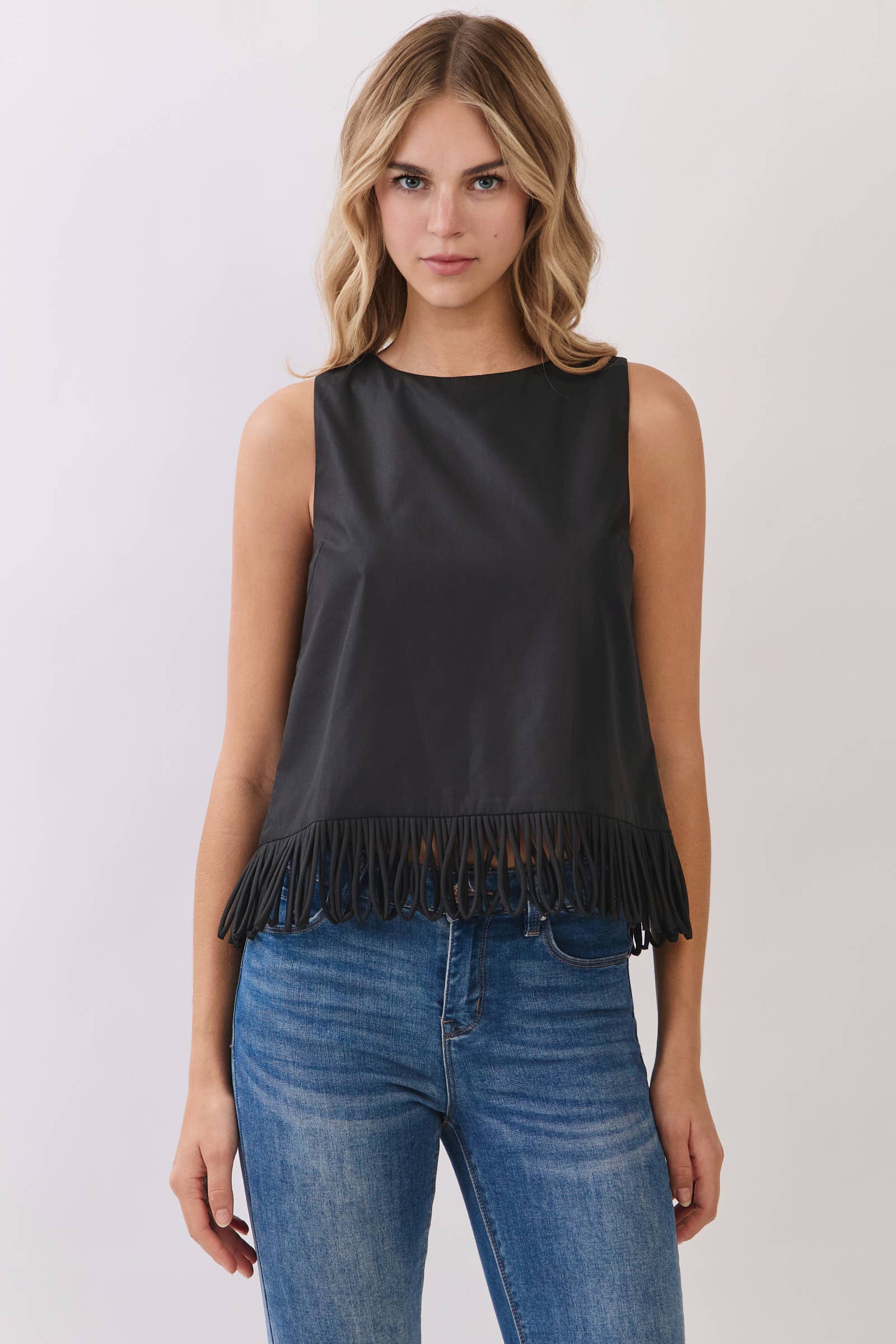 TCEC CT10040-Fringe Hem Sleeveless Top