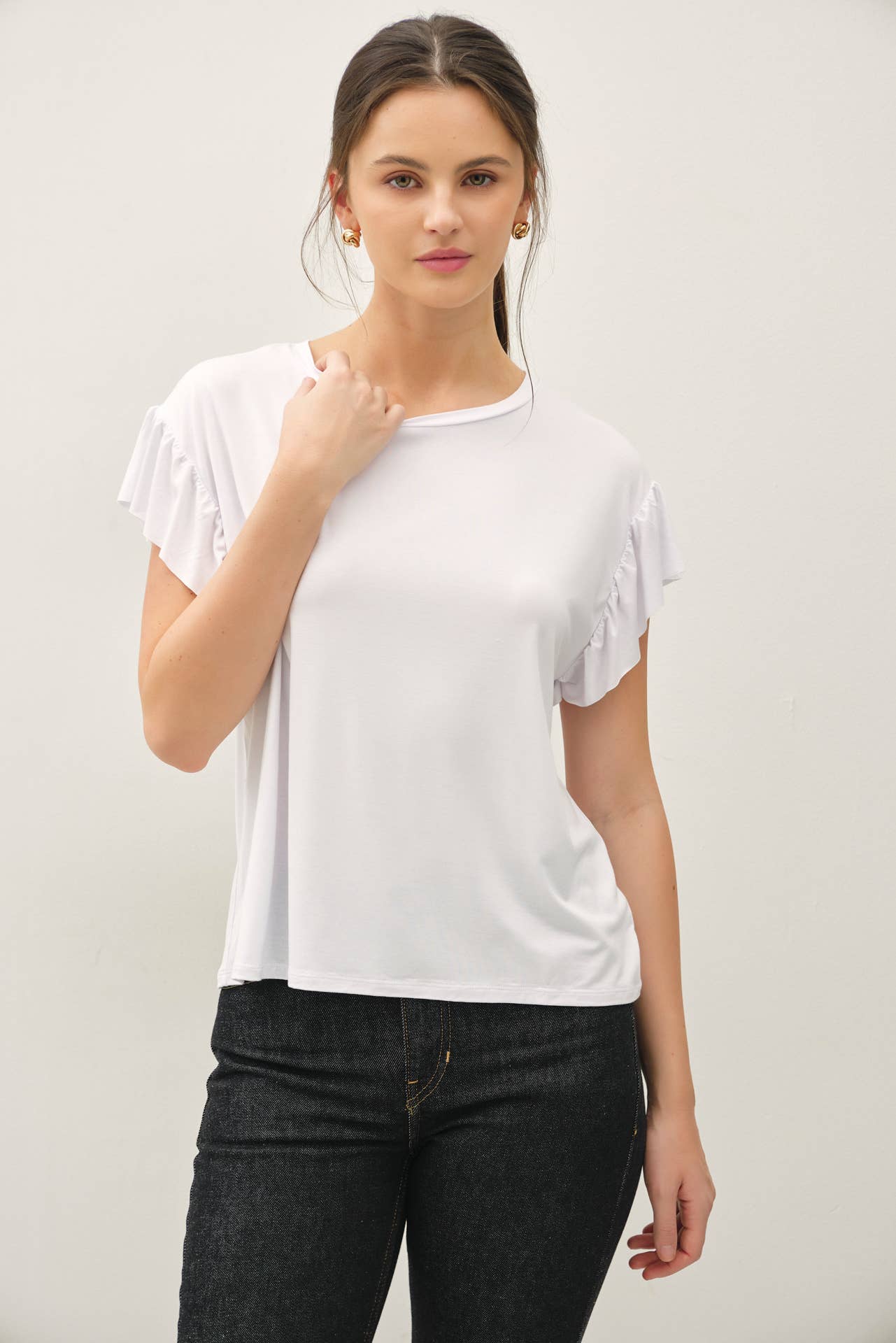 Be Cool BASIC THREADS RUFFLED SHORT SLEEVE TOP OFF WHITE