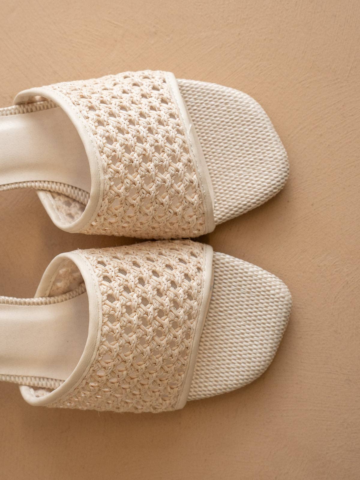 OASIS SOCIETY The Sharon | Ivory Textured Raffia Block Heel Slide Sandal