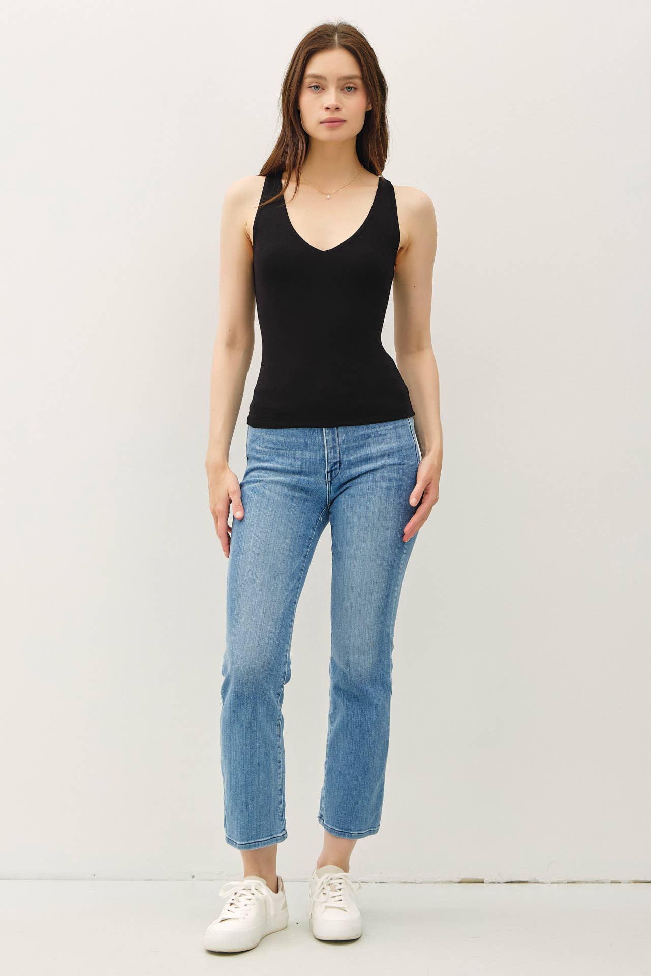 Be Cool BASIC THREADS FULL LENGTH V-NECK TANK