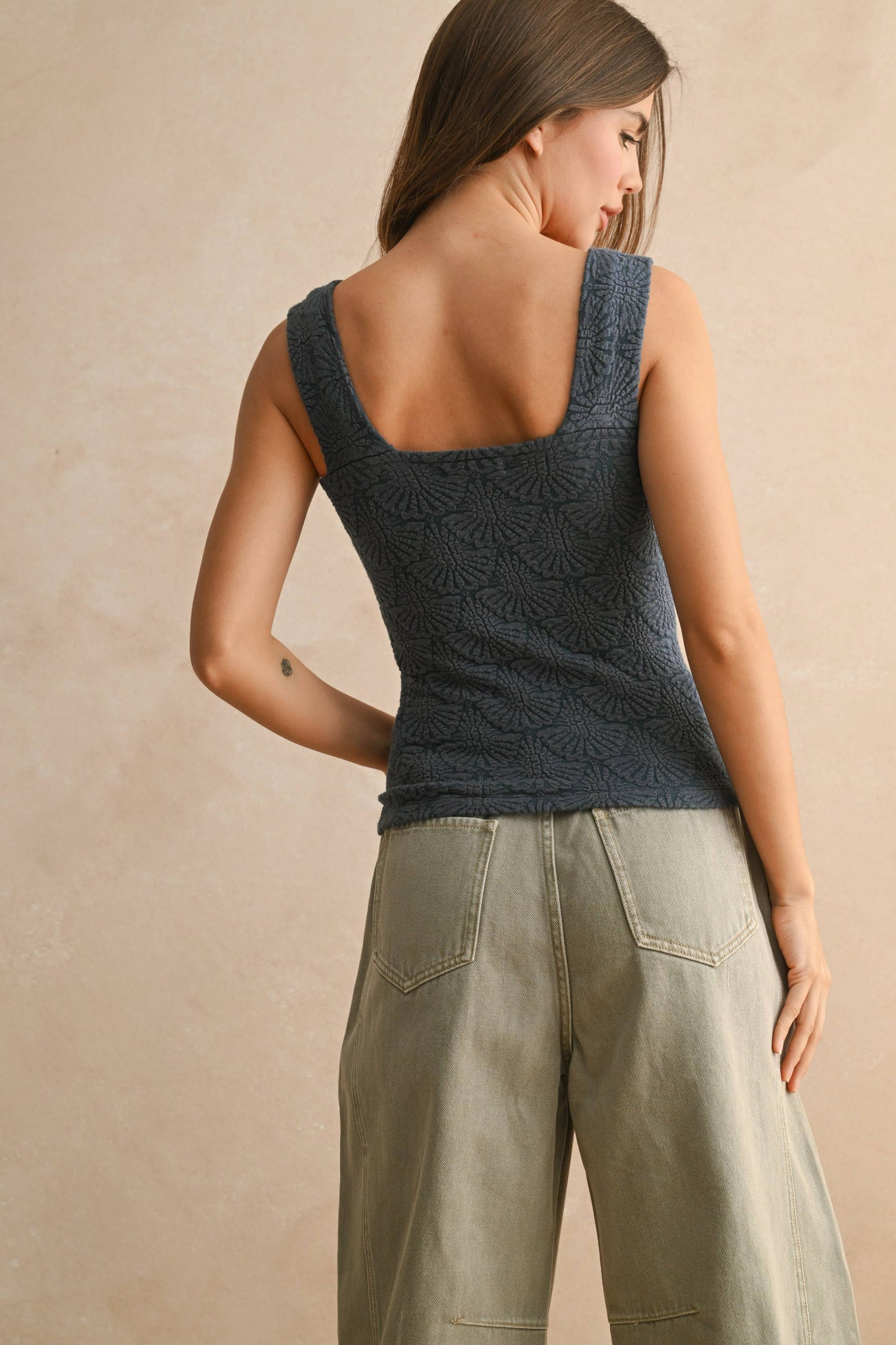 WASHED LOOK DETAIL TEXTURED KNITTED TOP