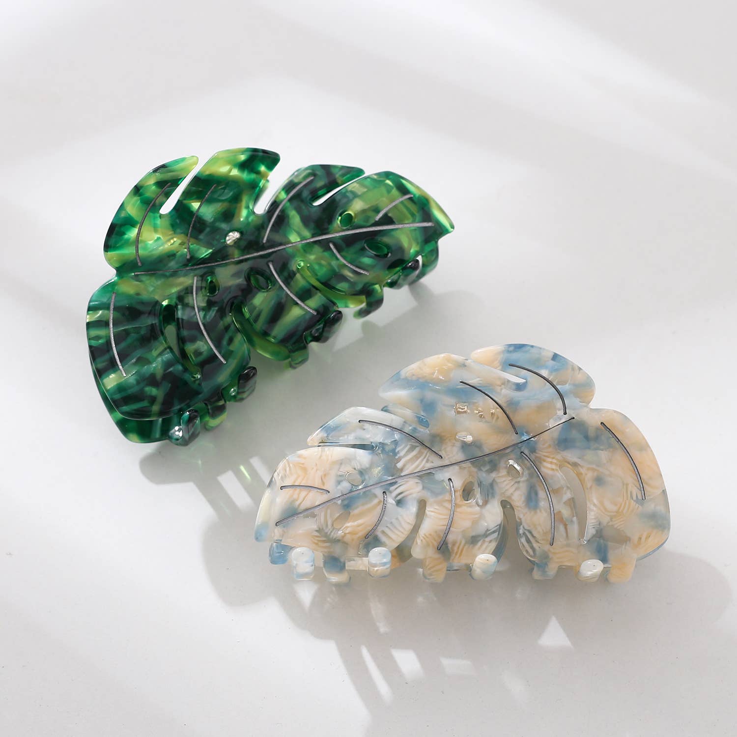 Adorro Monstera Leaf Claw Clip