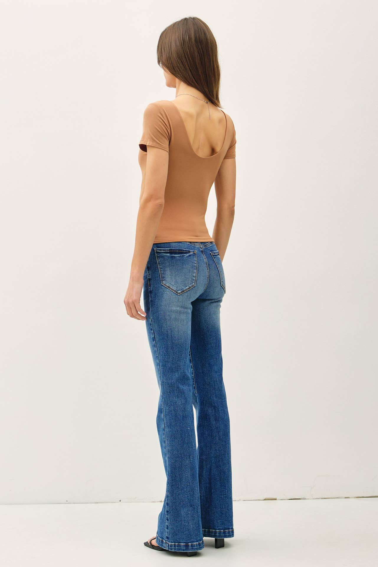 Be Cool BASIC THREADS DOUBLE LINED SCOOP NECK CAP SLEEVE TOP