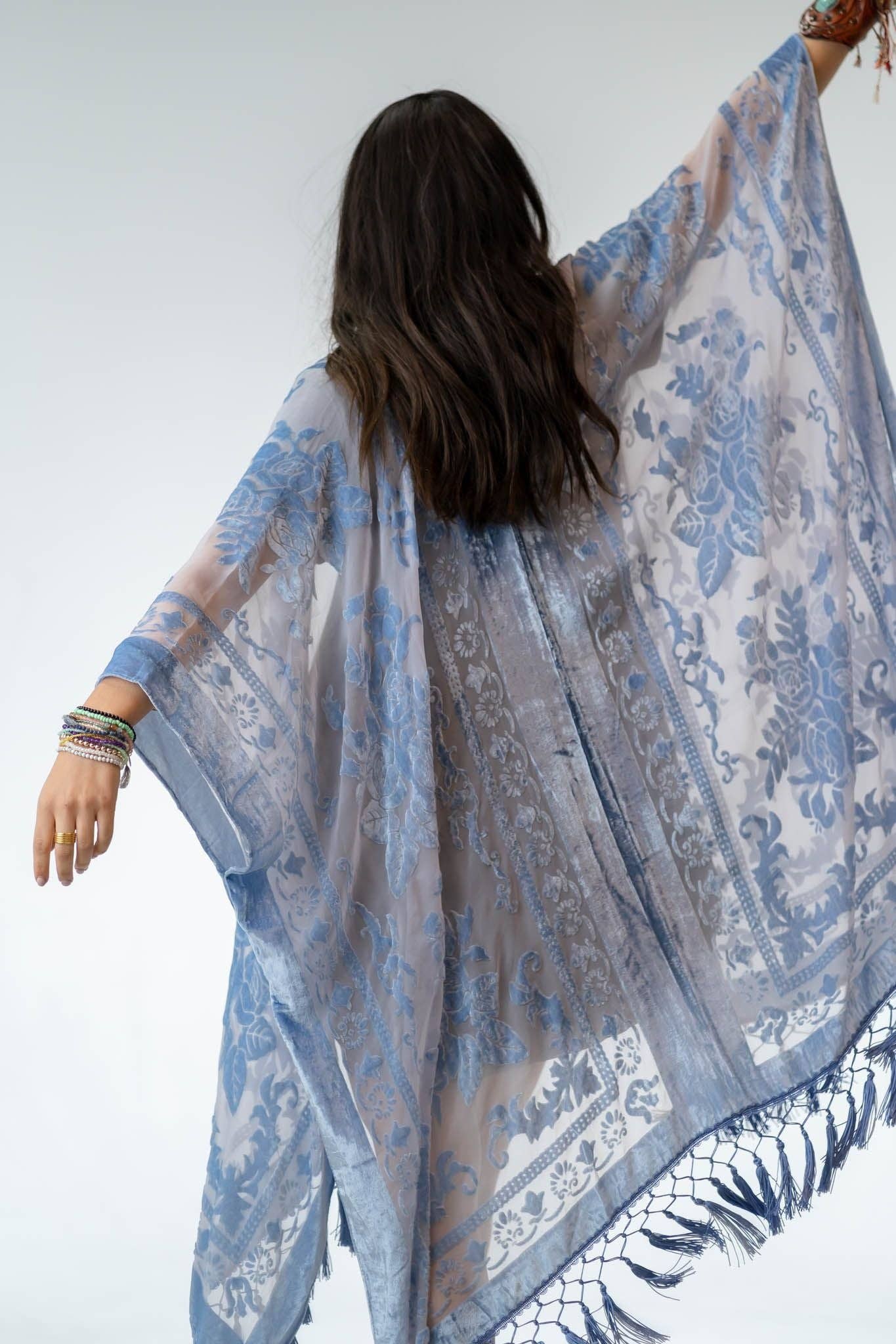 Three Bird Nest Crushin' On You Velvet Kimono - Blue
