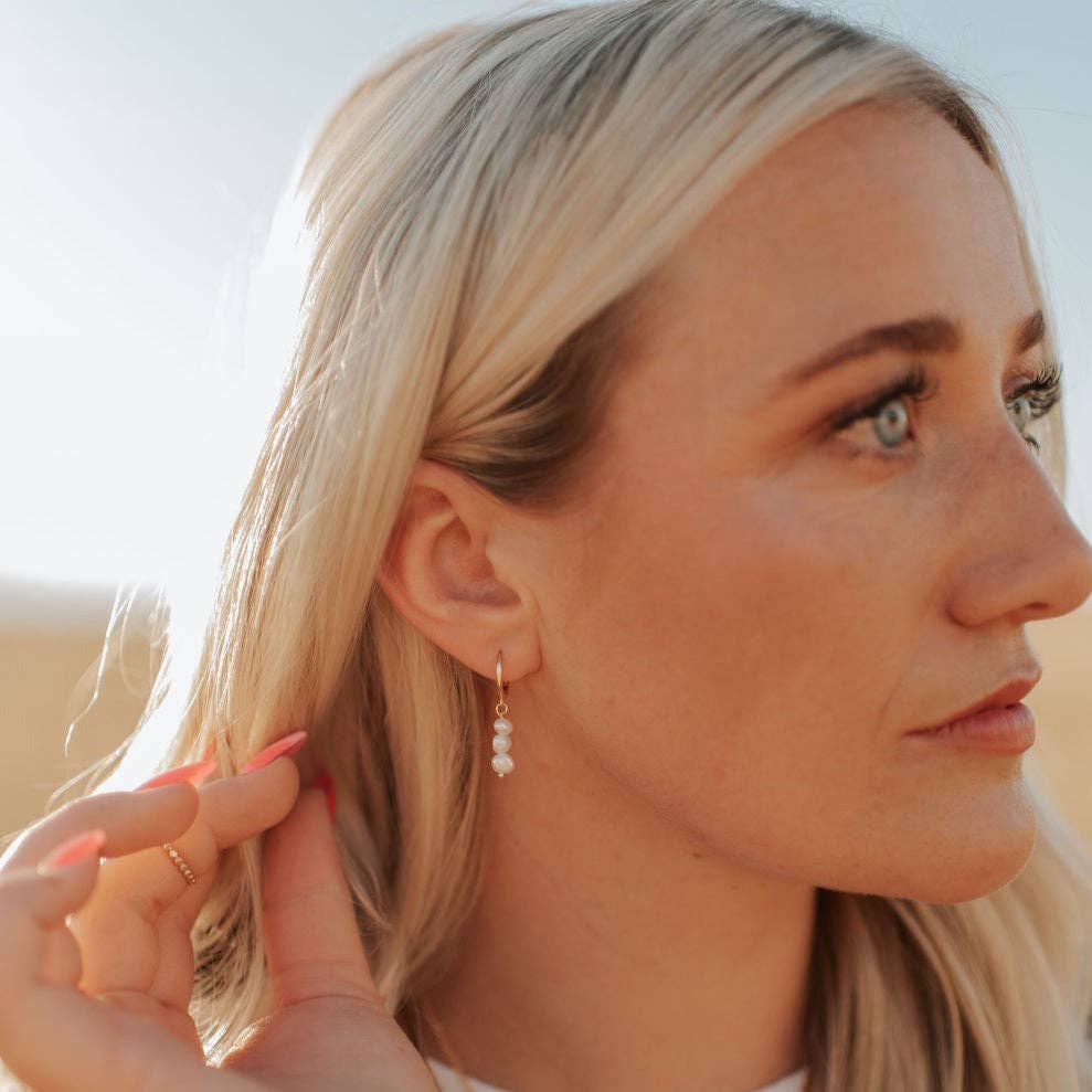 Mauve Jewelry Co. Catalina Pearl Earrings