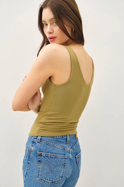 BASIC V-NECK TANK
