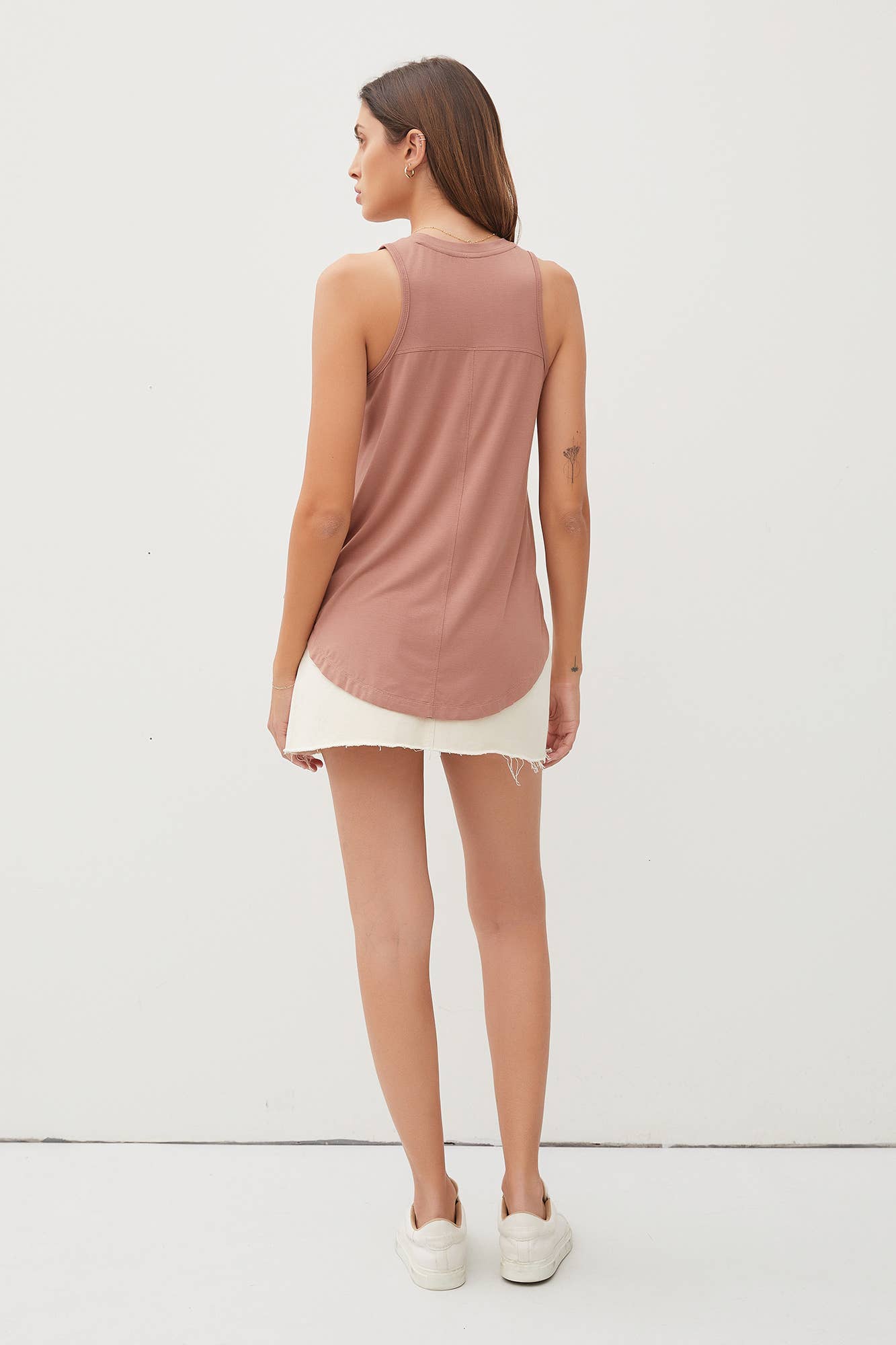 Be Cool Basic Threads Flowy V-NECK TANK