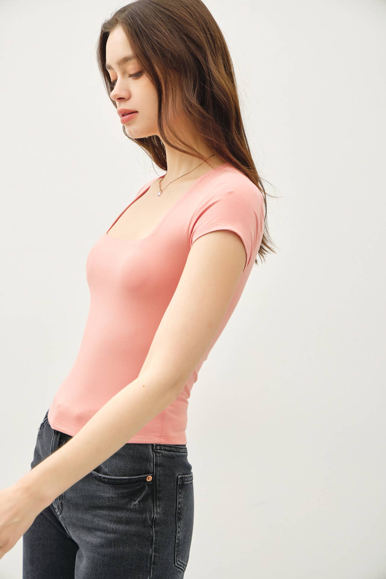Be Cool BASIC THREADS SQUARE NECK KNIT TEE