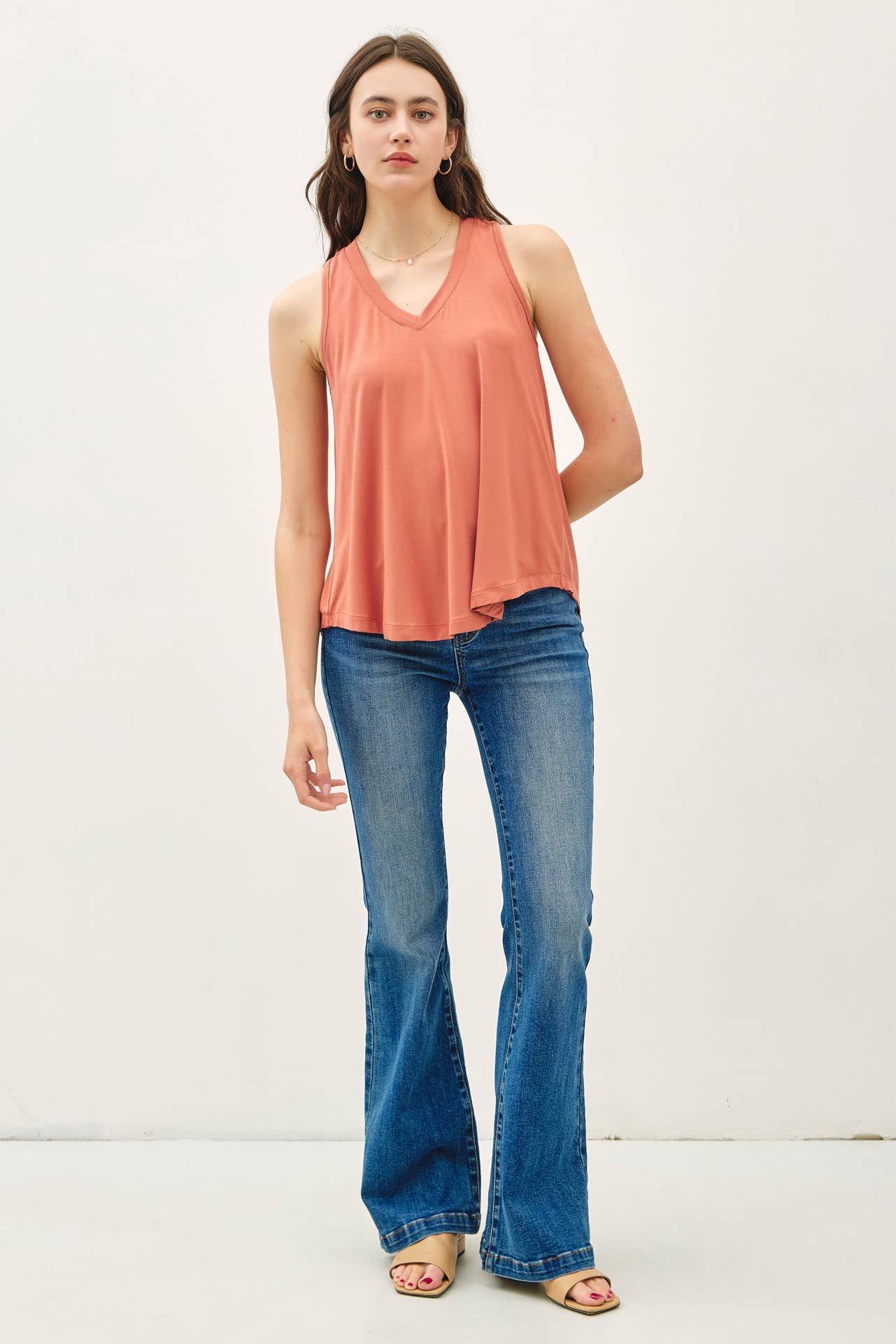 Be Cool Basic Threads Flowy V-NECK TANK