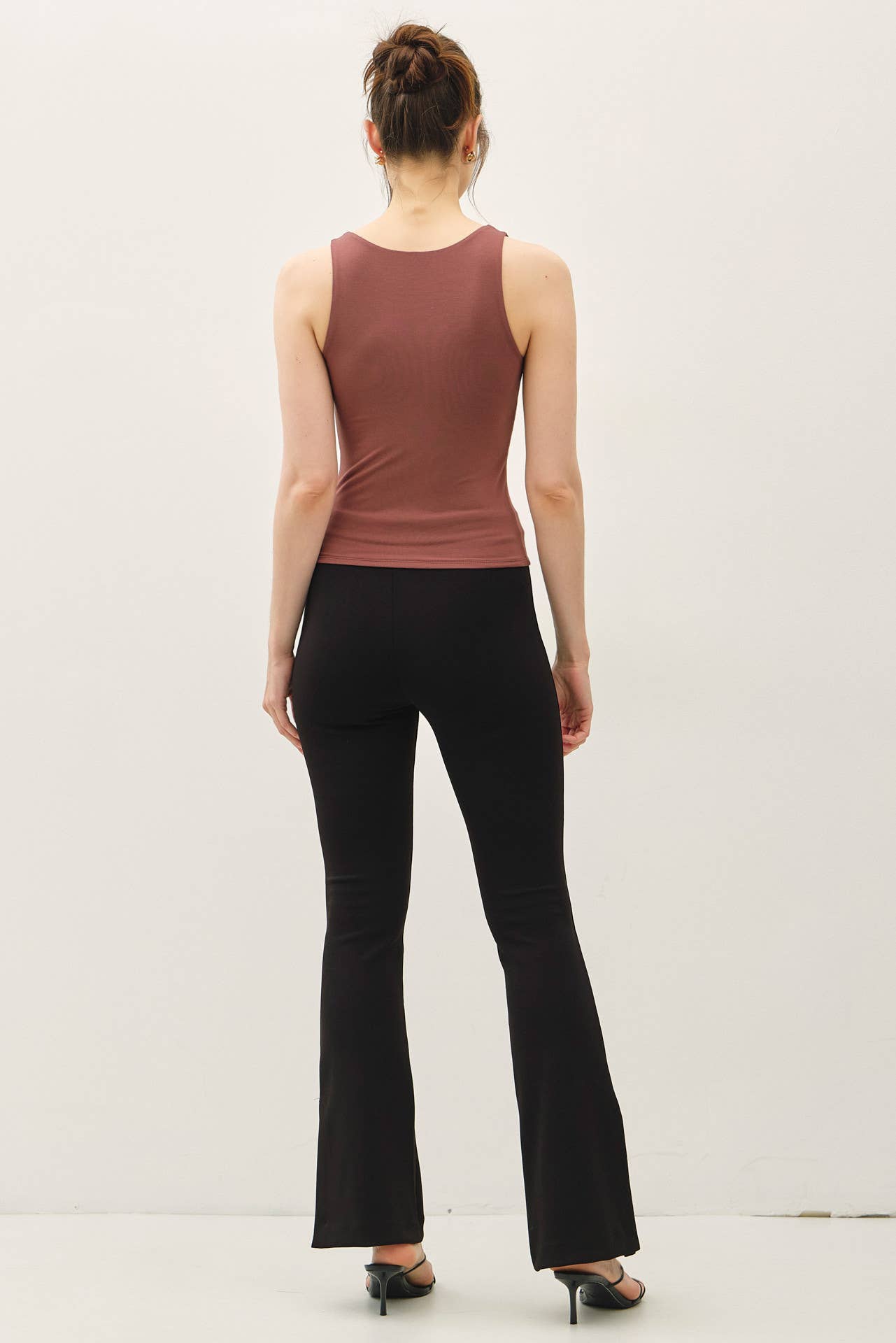 Be Cool BASIC THREADS FULL LENGTH V-NECK TANK