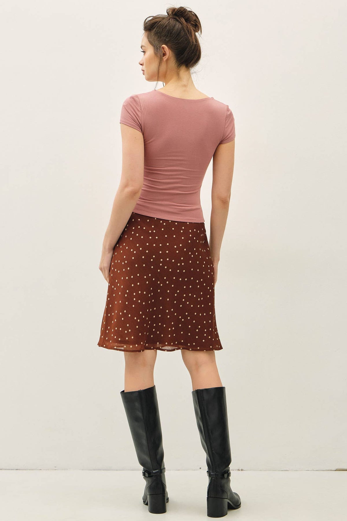 BASIC THREADS SQUARE NECK KNIT TEE