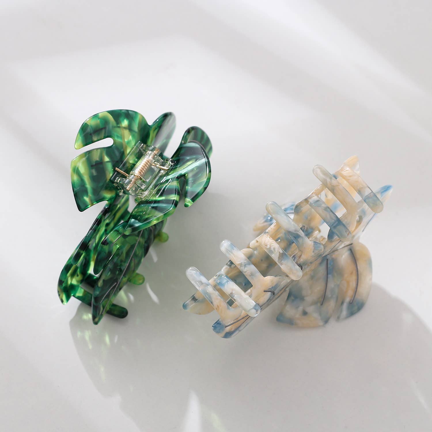 Adorro Monstera Leaf Claw Clip