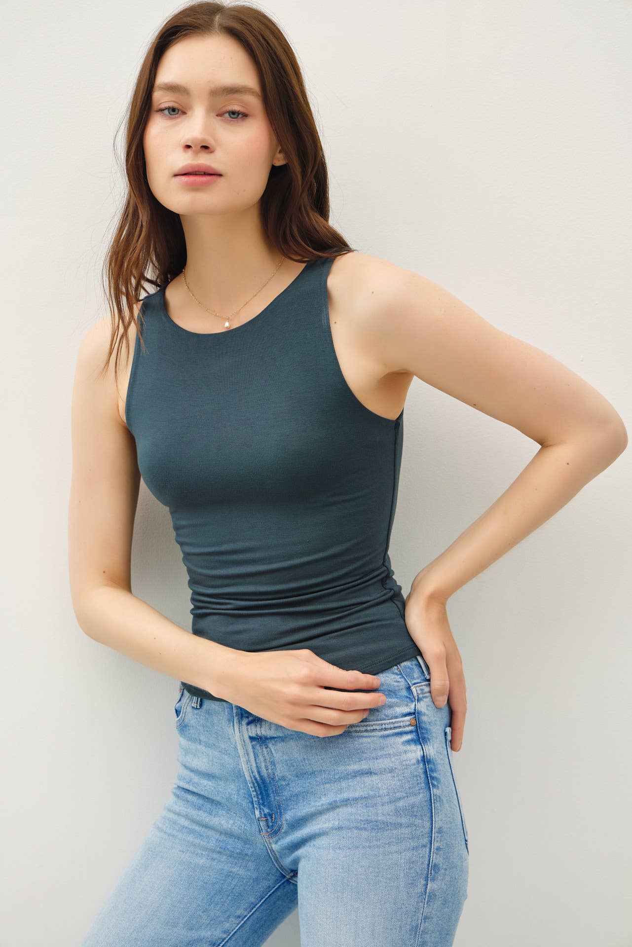 Be Cool BASIC THREADS BOAT NECK TANK