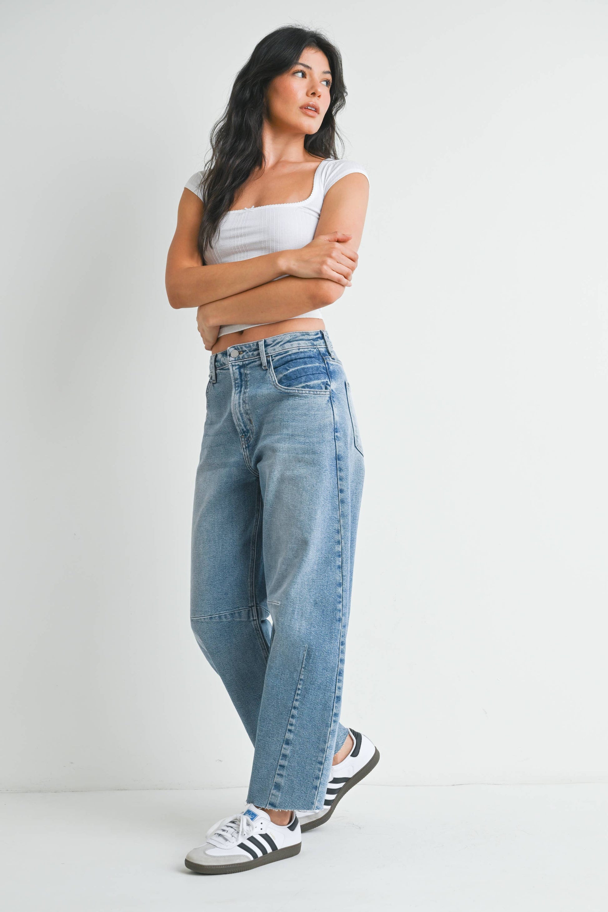 JUST BLACK DENIM Barrel Jean w/ Seams