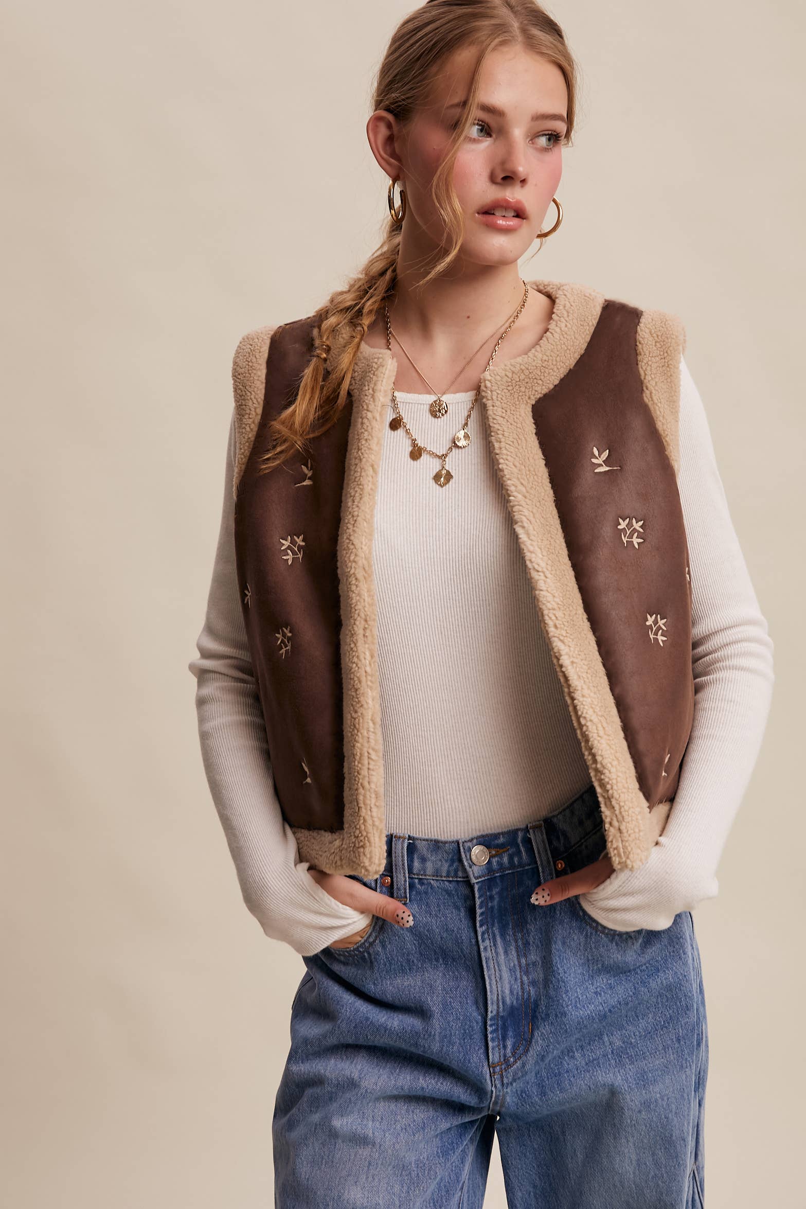 Listicle Winter Bloom Vest