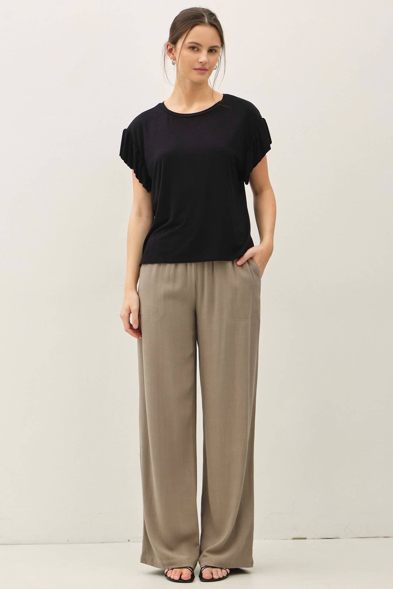 Be Cool BASIC THREADS RUFFLED SHORT SLEEVE TOP
